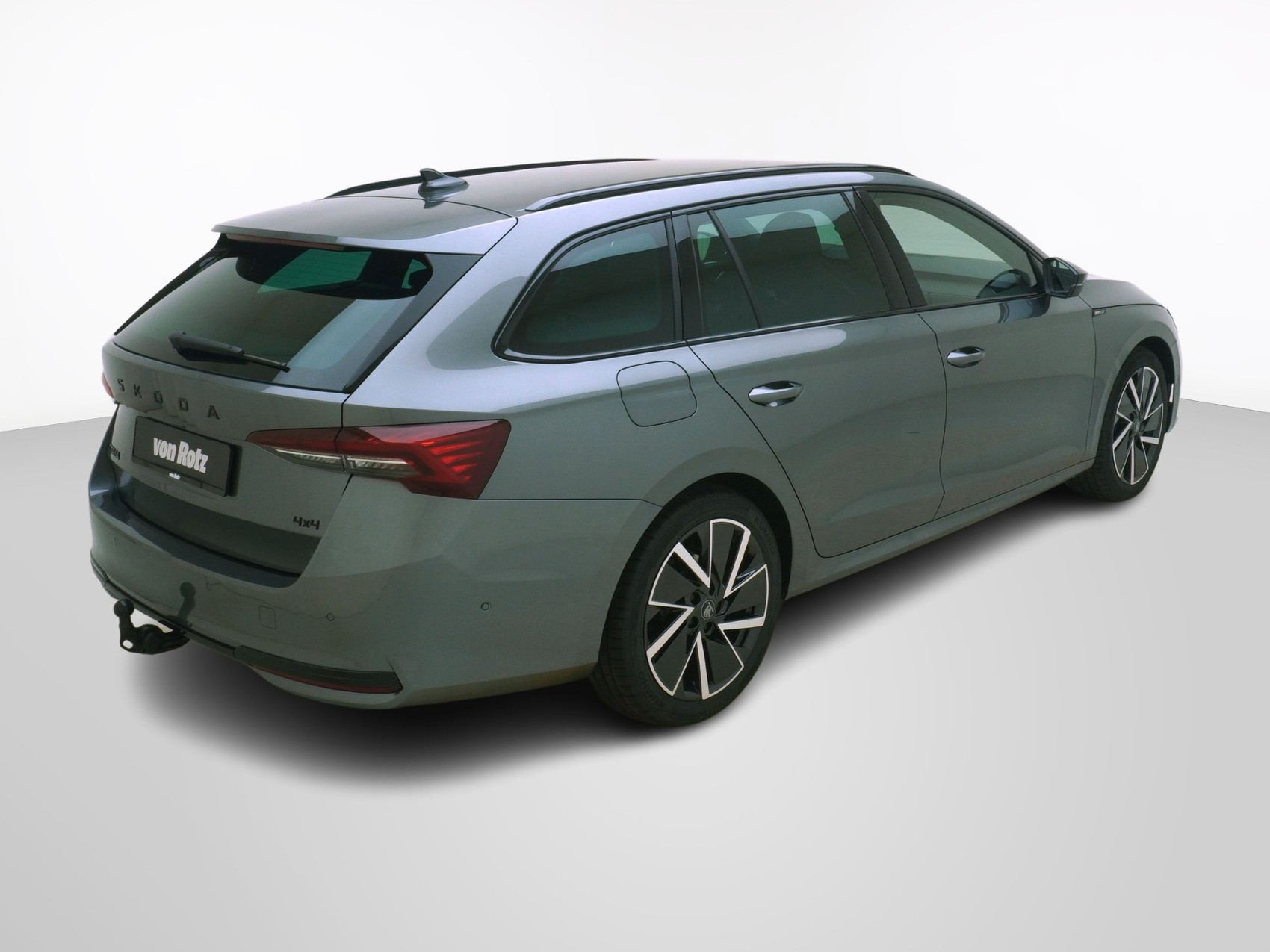 SKODA Octavia 2.0 TSI SportLine 4x4 DSG-image-3