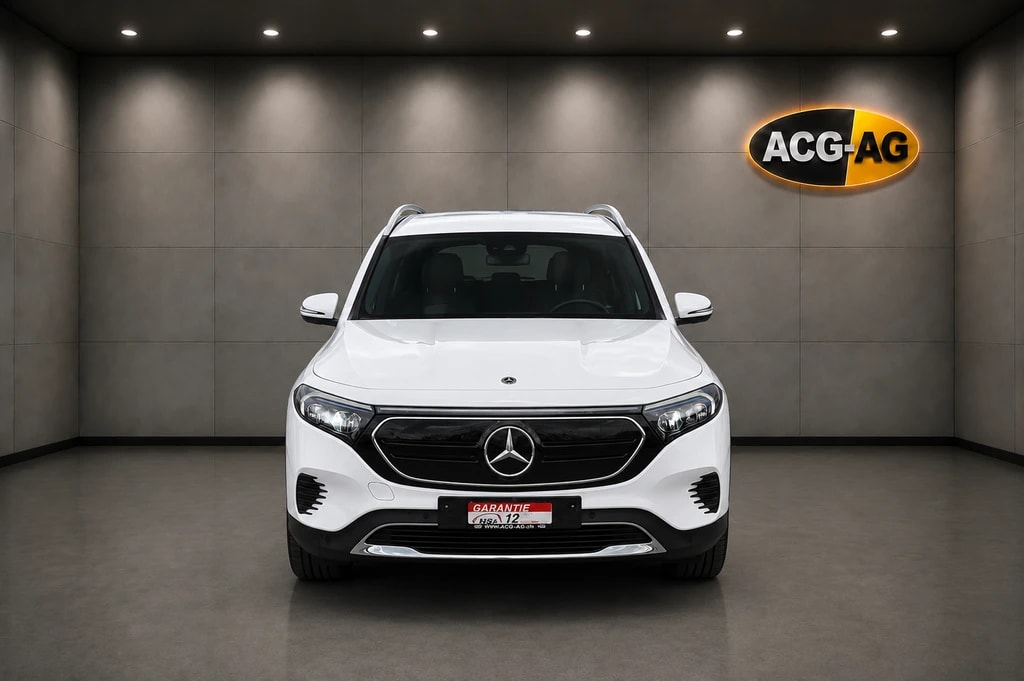 MERCEDES-BENZ EQB 350 4Matic ** NP 65'500.– ** SOH 96,9% ** Gr-Navi ** RF-Kamera ** Sitzheizung ** Ambiente **-image-0