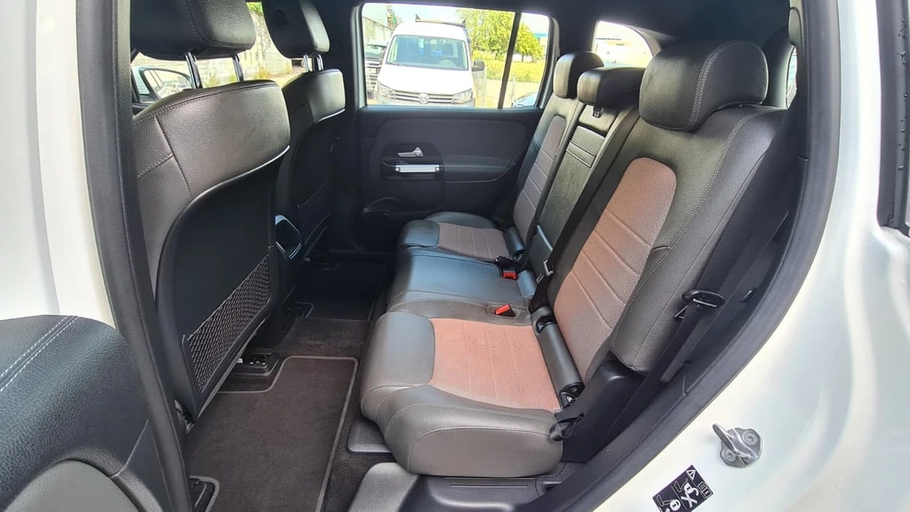 MERCEDES-BENZ EQB 350 4Matic ** NP 65'500.– ** SOH 96,9% ** Gr-Navi ** RF-Kamera ** Sitzheizung ** Ambiente **-image-17