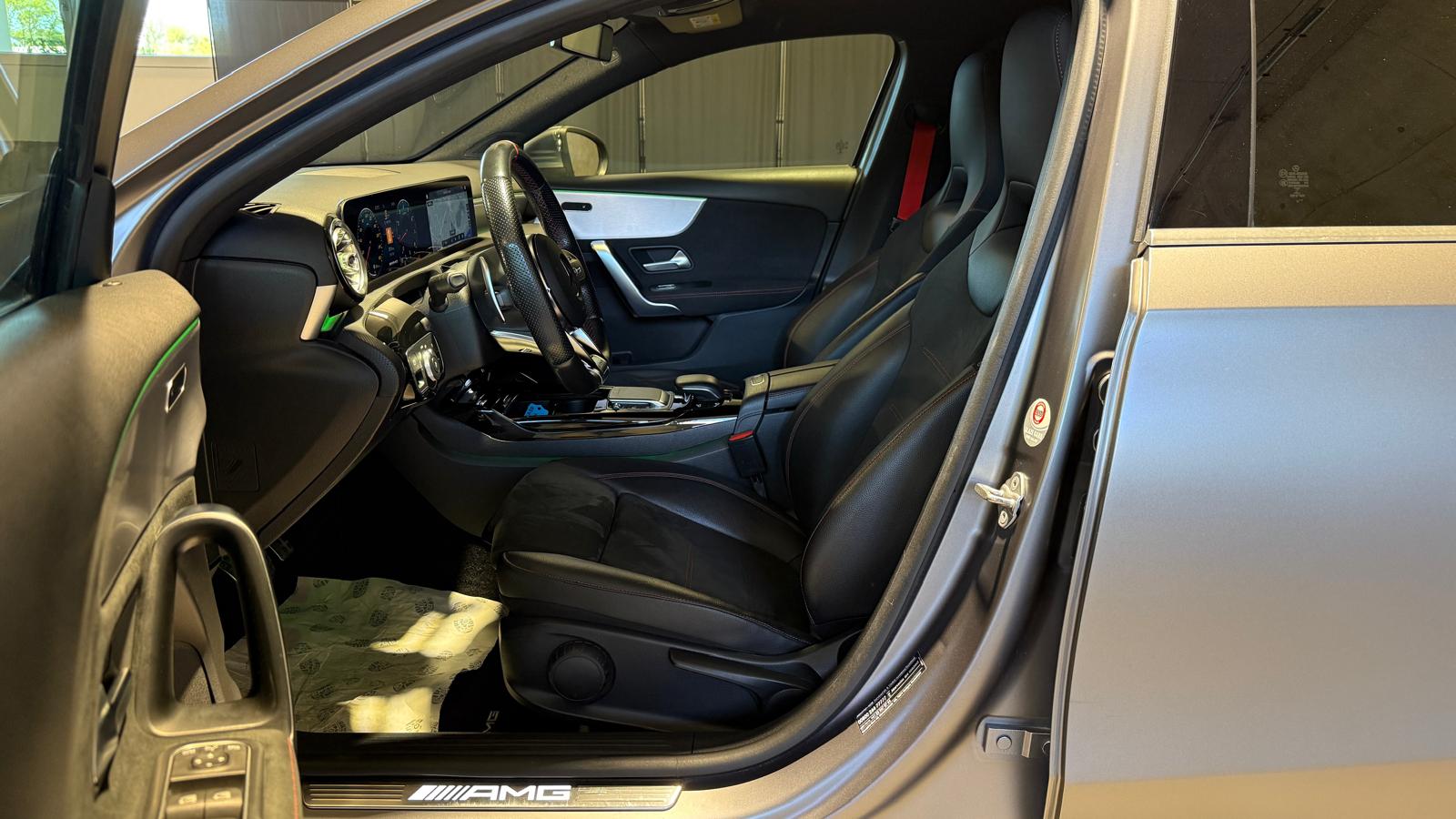 MERCEDES-BENZ A 35 AMG 4matic *CH-Fahrzeug mit Gratisservice*-image-14