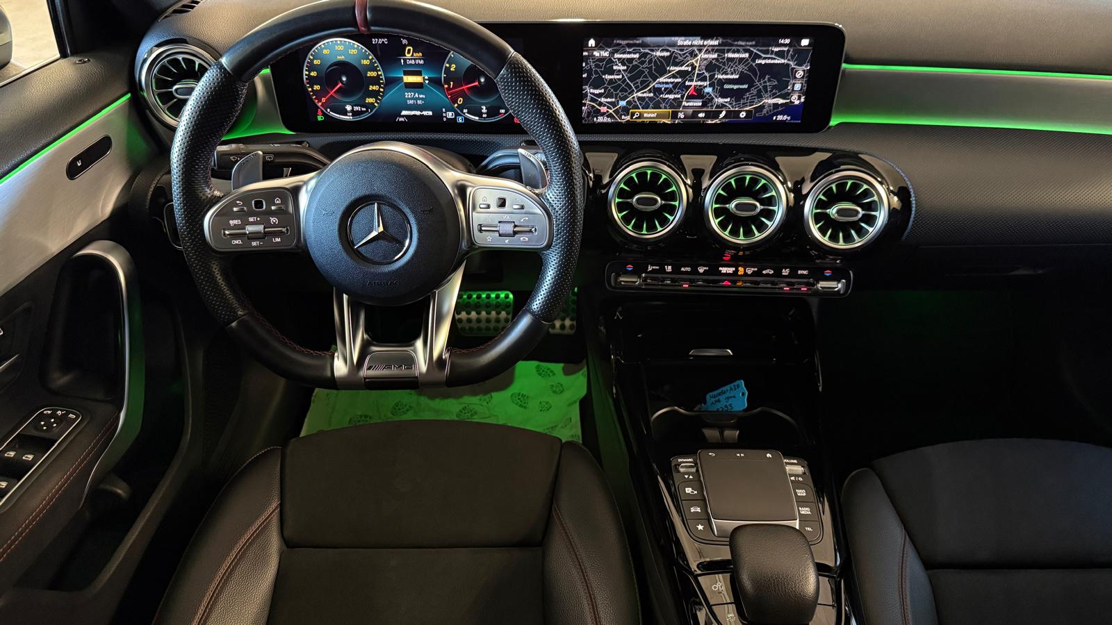 MERCEDES-BENZ A 35 AMG 4matic *CH-Fahrzeug mit Gratisservice*-image-13