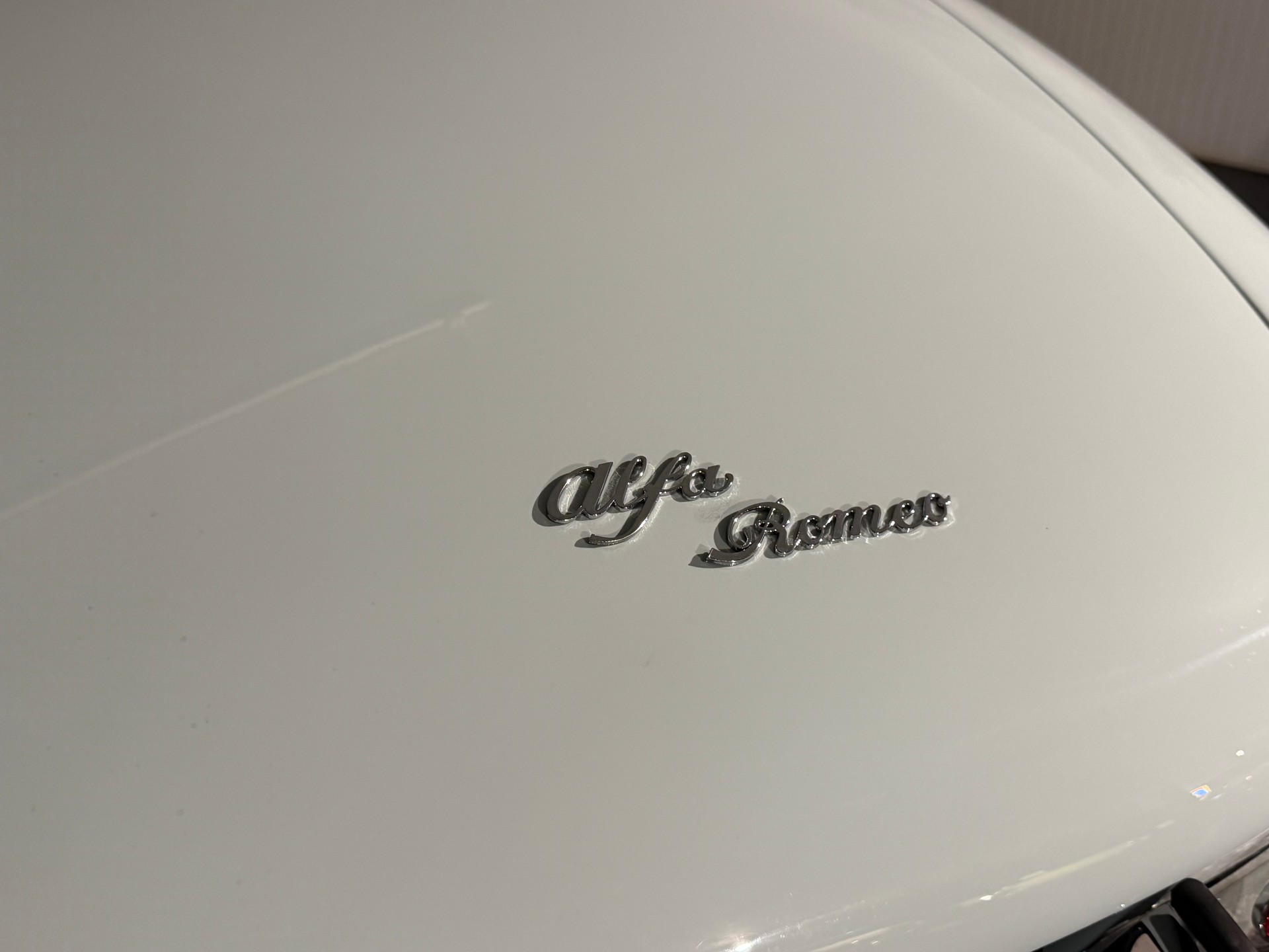 ALFA ROMEO 1600 Duetto Osso di seppia-image-12
