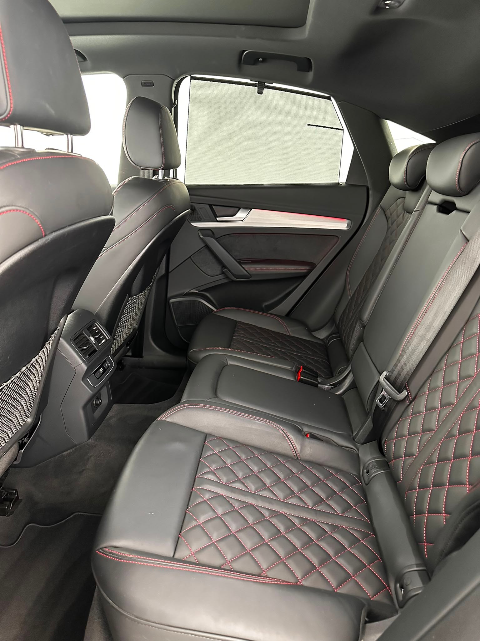 AUDI Q5 Sportback 40 TDI S line quattro S-tronic-image-8