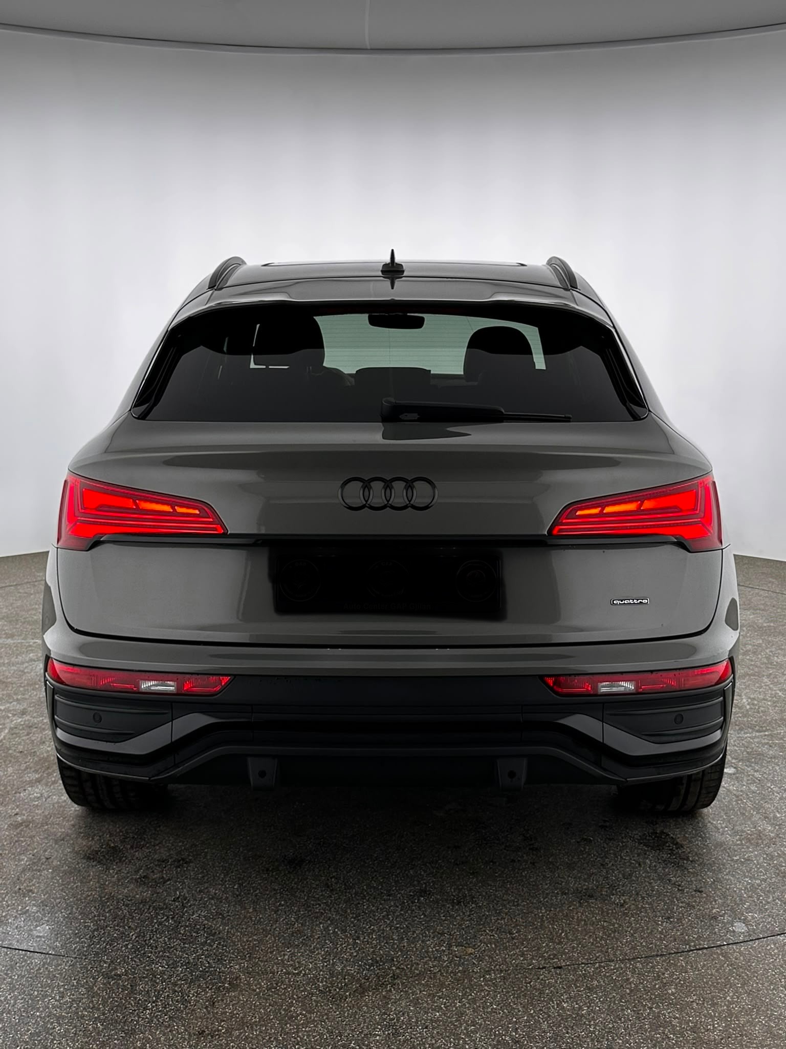 AUDI Q5 Sportback 40 TDI S line quattro S-tronic-image-1