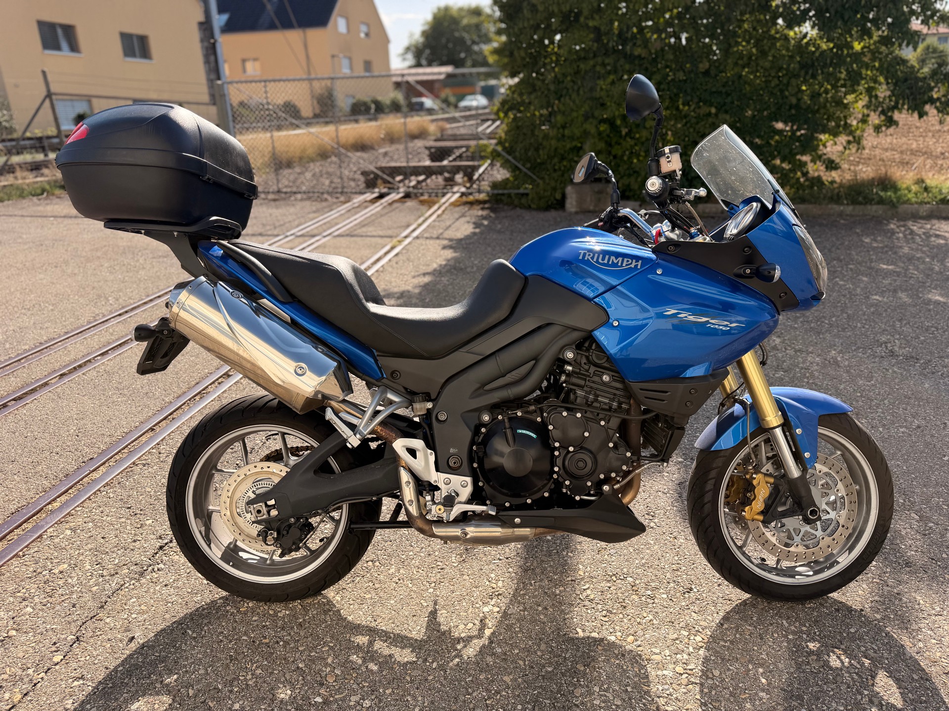 TRIUMPH Tiger 1050 ABS SE