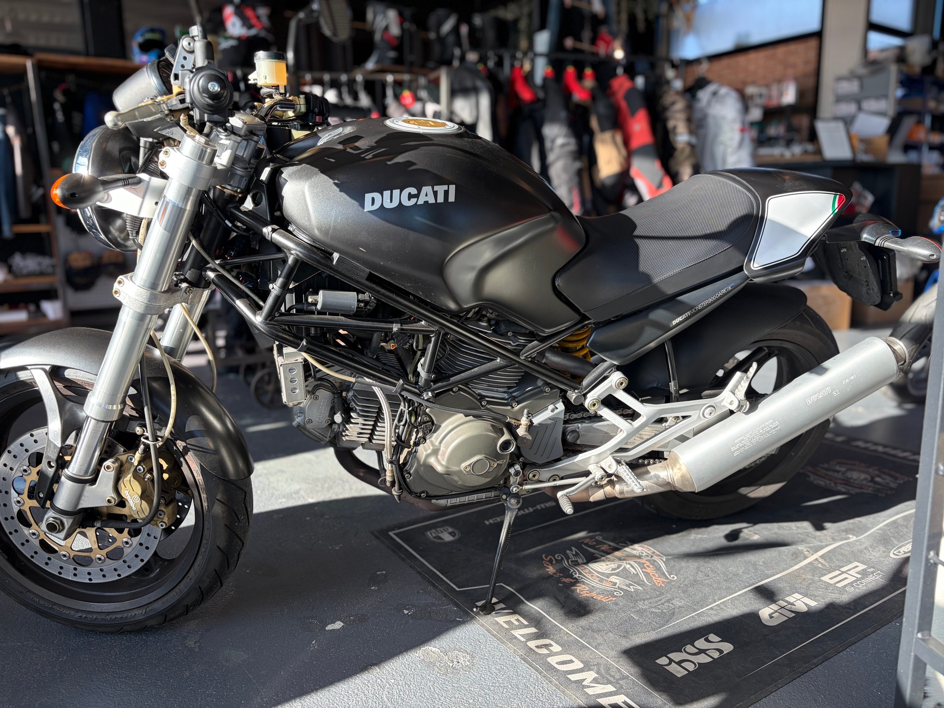 DUCATI Monster 900 i.e.