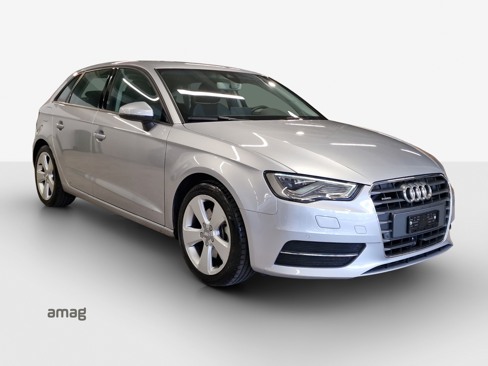 AUDI A3 Sportback 1.8 TFSI Ambition quattro S-tronic-image-5