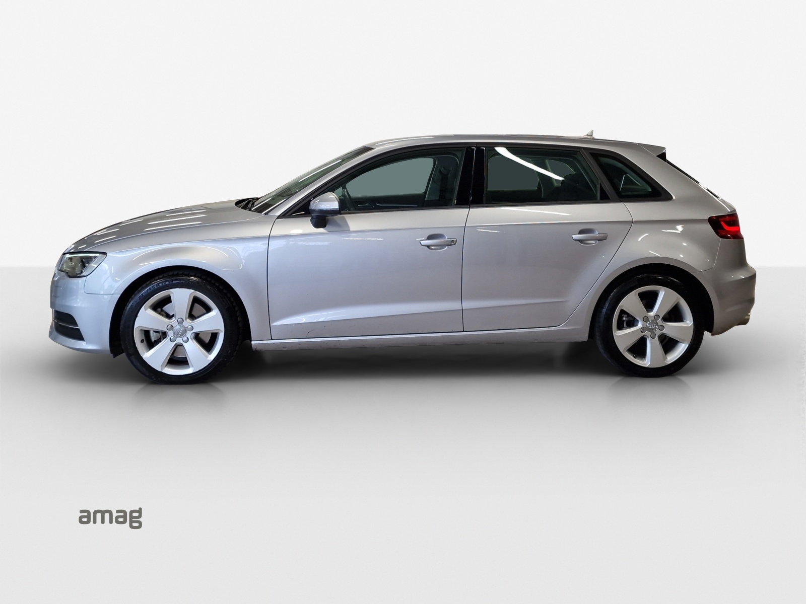 AUDI A3 Sportback 1.8 TFSI Ambition quattro S-tronic-image-8