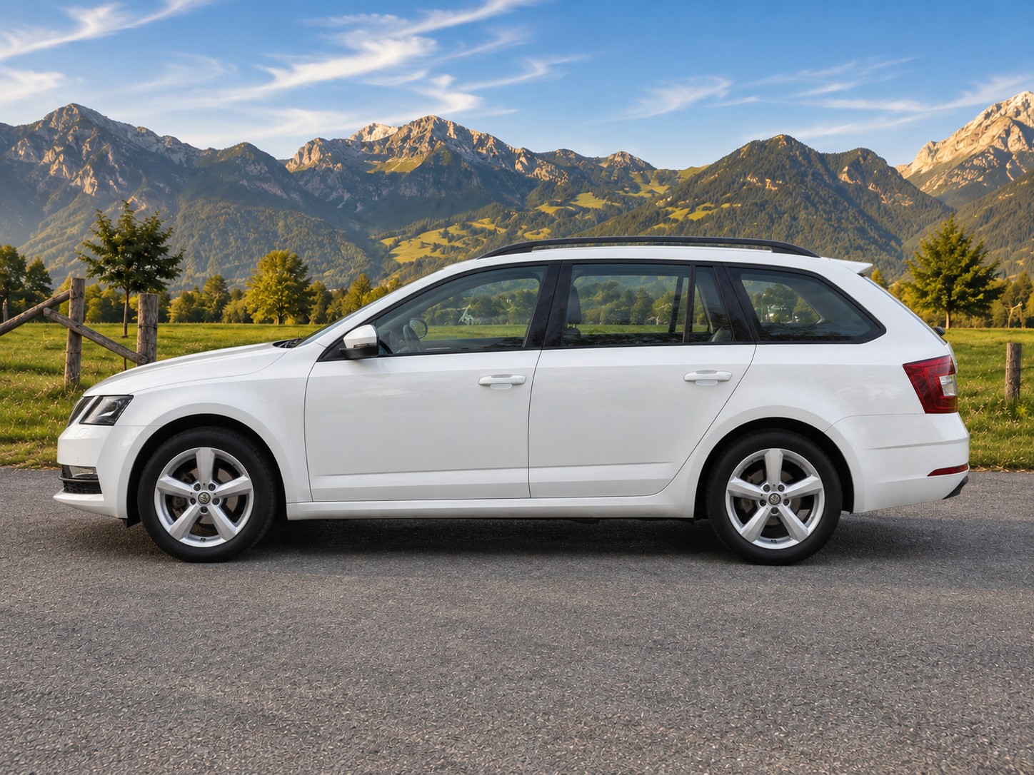 SKODA Octavia Combi 1.6 TDI Active DSG-image-3