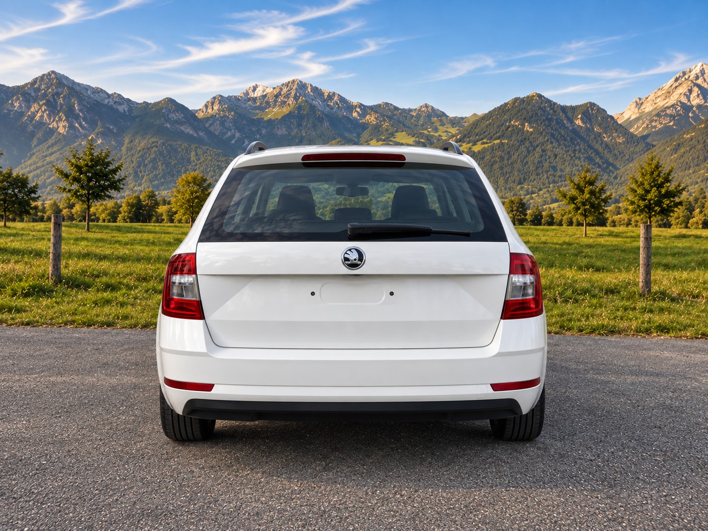 SKODA Octavia Combi 1.6 TDI Active DSG-image-4