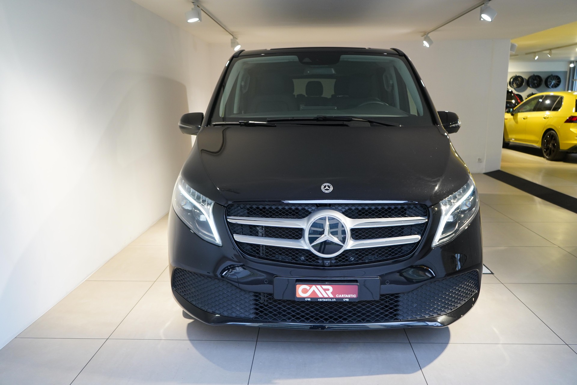 MERCEDES-BENZ V 250 d Avantgarde lang 4matic Van-showroom-element-1