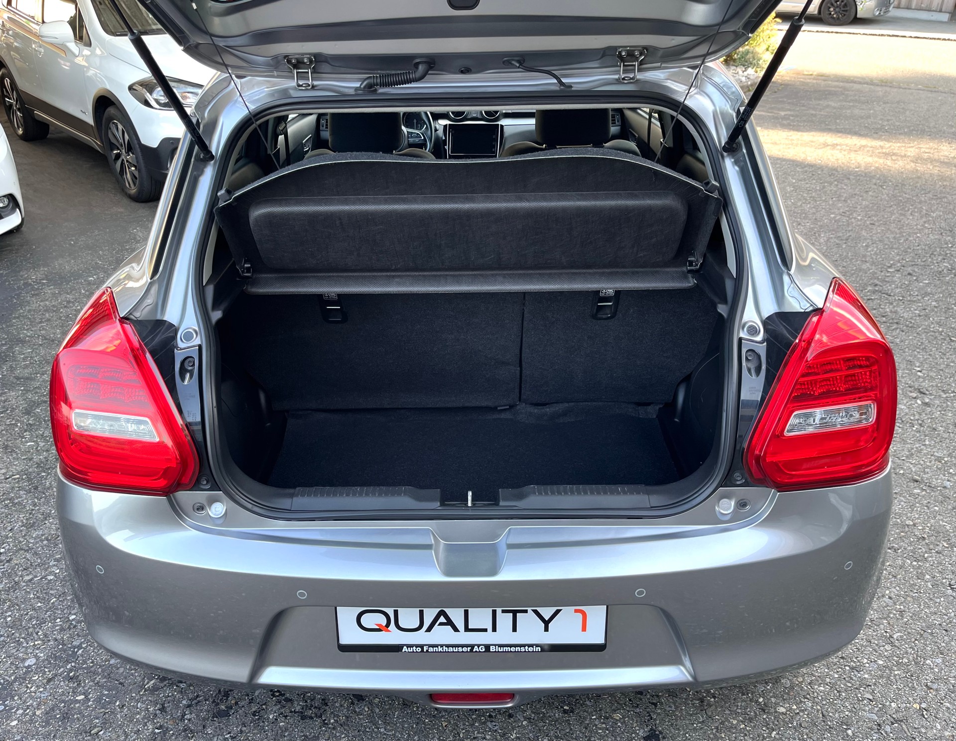 SUZUKI Swift 1.2i Piz Sulai Top Hybrid Allgrip 4x4-image-5