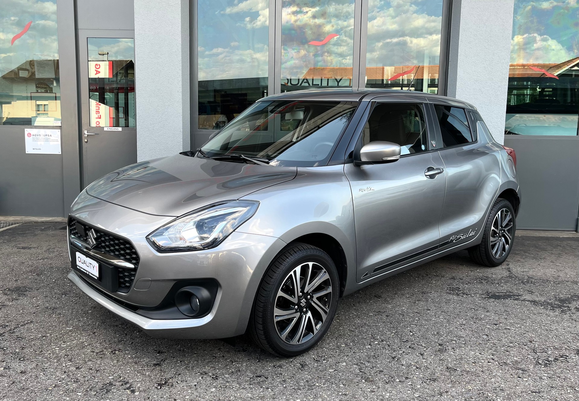 SUZUKI Swift 1.2i Piz Sulai Top Hybrid Allgrip 4x4-image-2