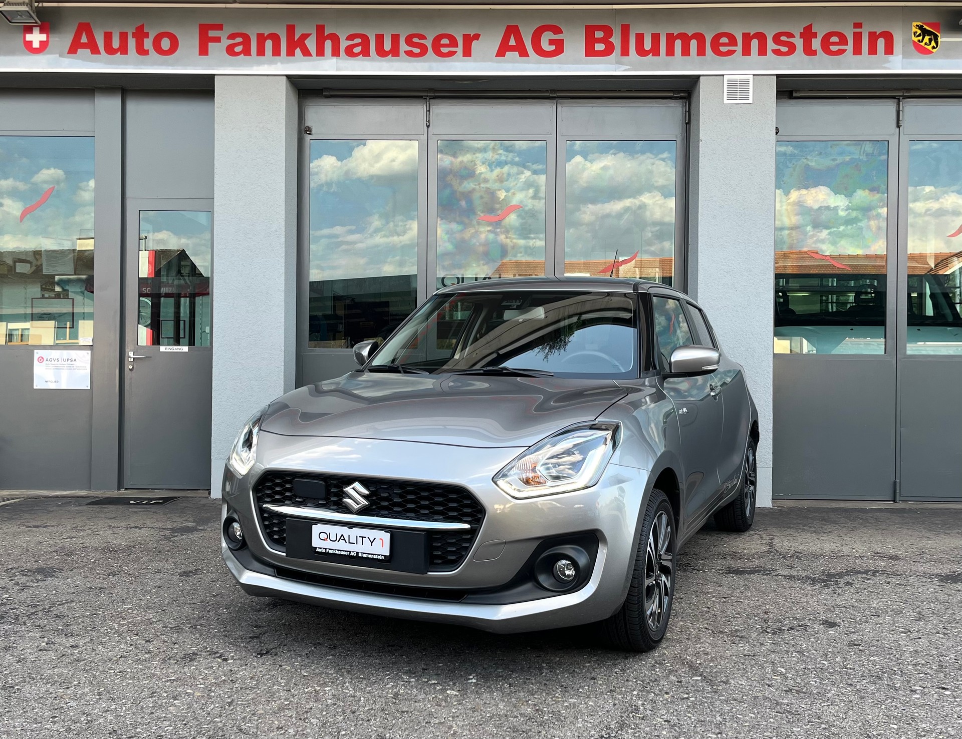 SUZUKI Swift 1.2i Piz Sulai Top Hybrid Allgrip 4x4-image-1