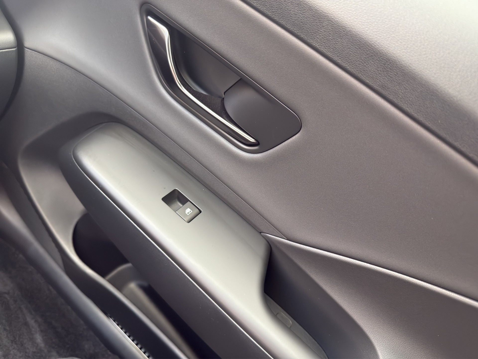HYUNDAI Kona 1.6 GDi HEV N Line DCT-image-16