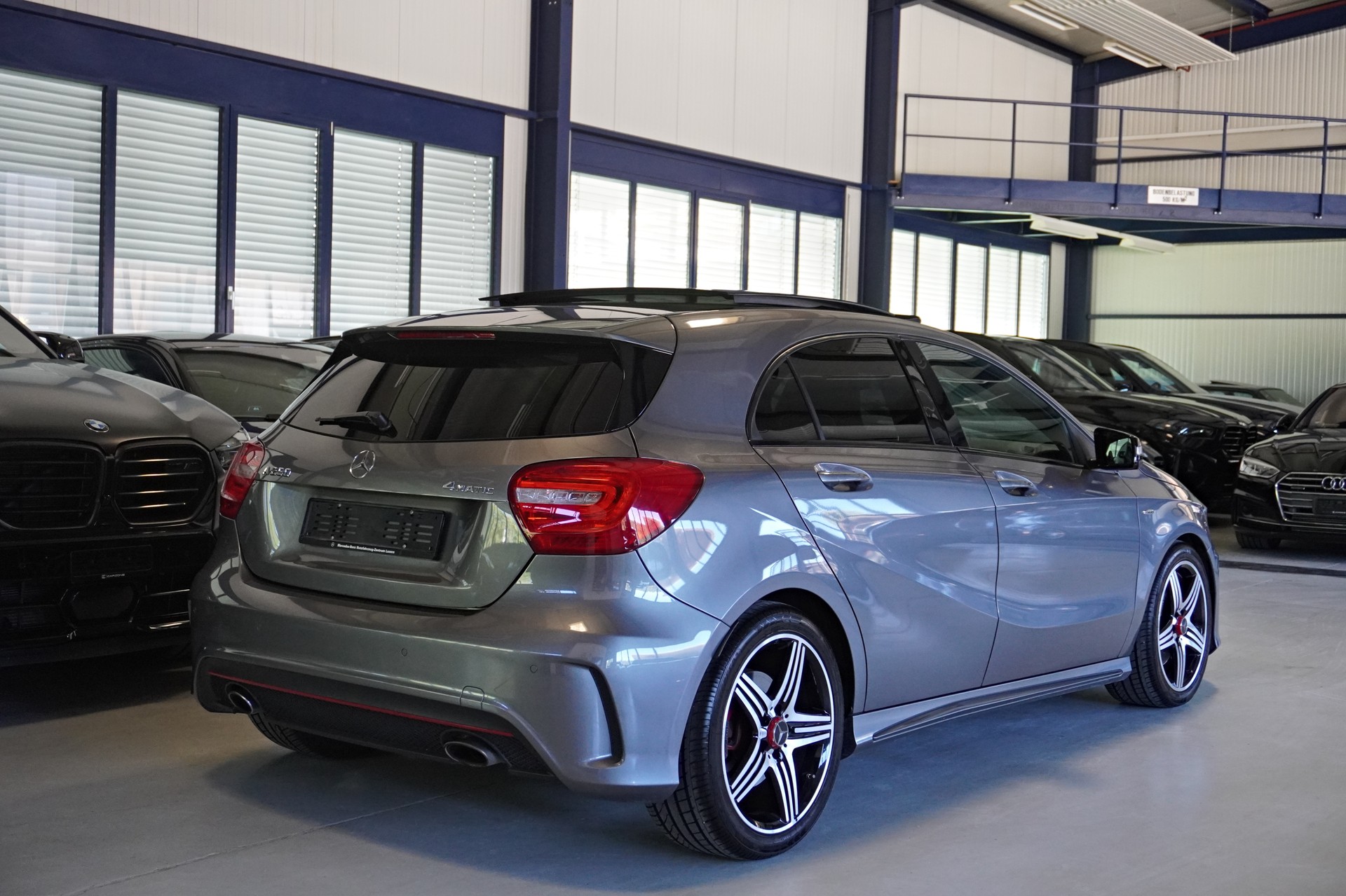 MERCEDES-BENZ A 250 Sport 4Matic 7G-DCT AMG EXKLUSIV-PAKET-image-2