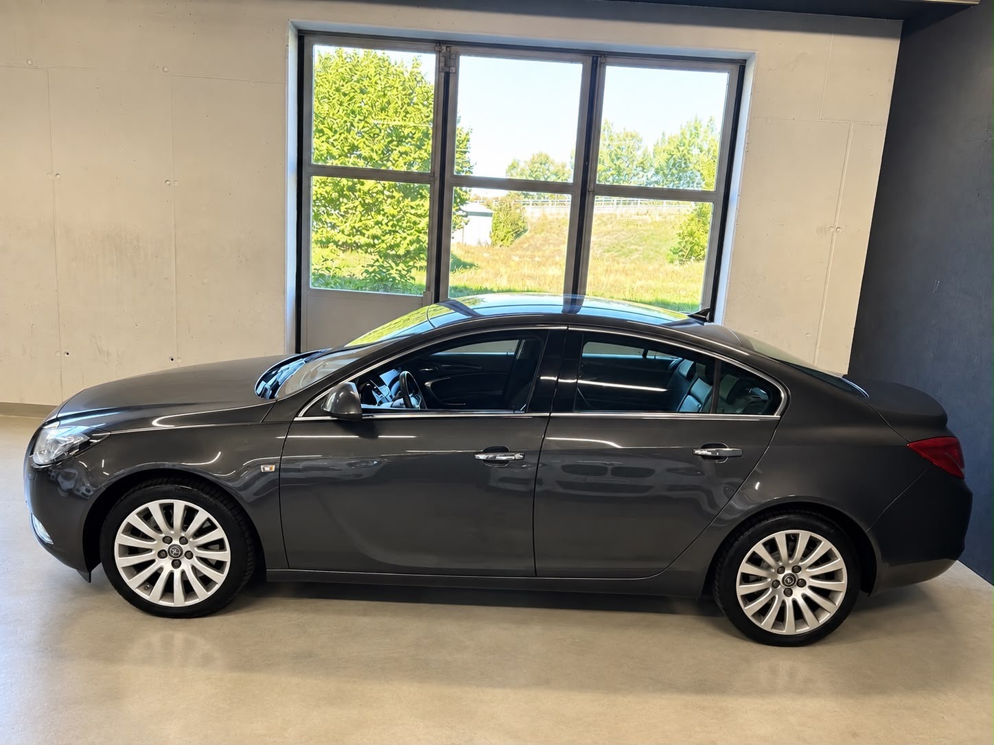 OPEL Insignia 2.8 Turbo Sport 4WD Automatic-image-7