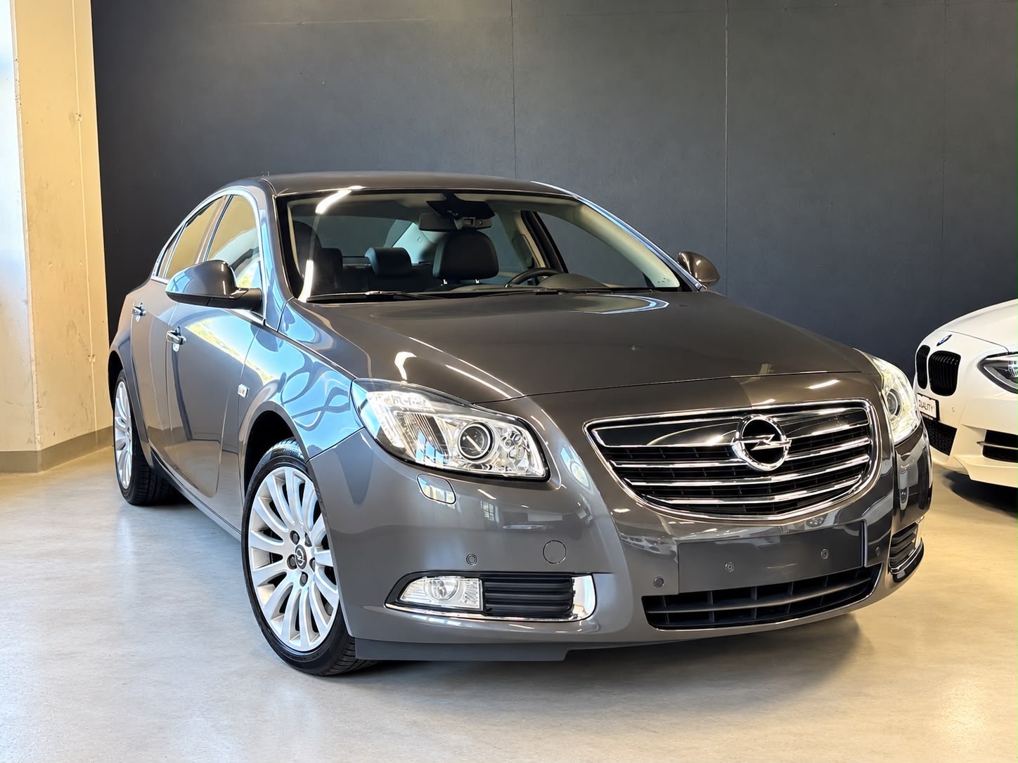 OPEL Insignia 2.8 Turbo Sport 4WD Automatic-image-3