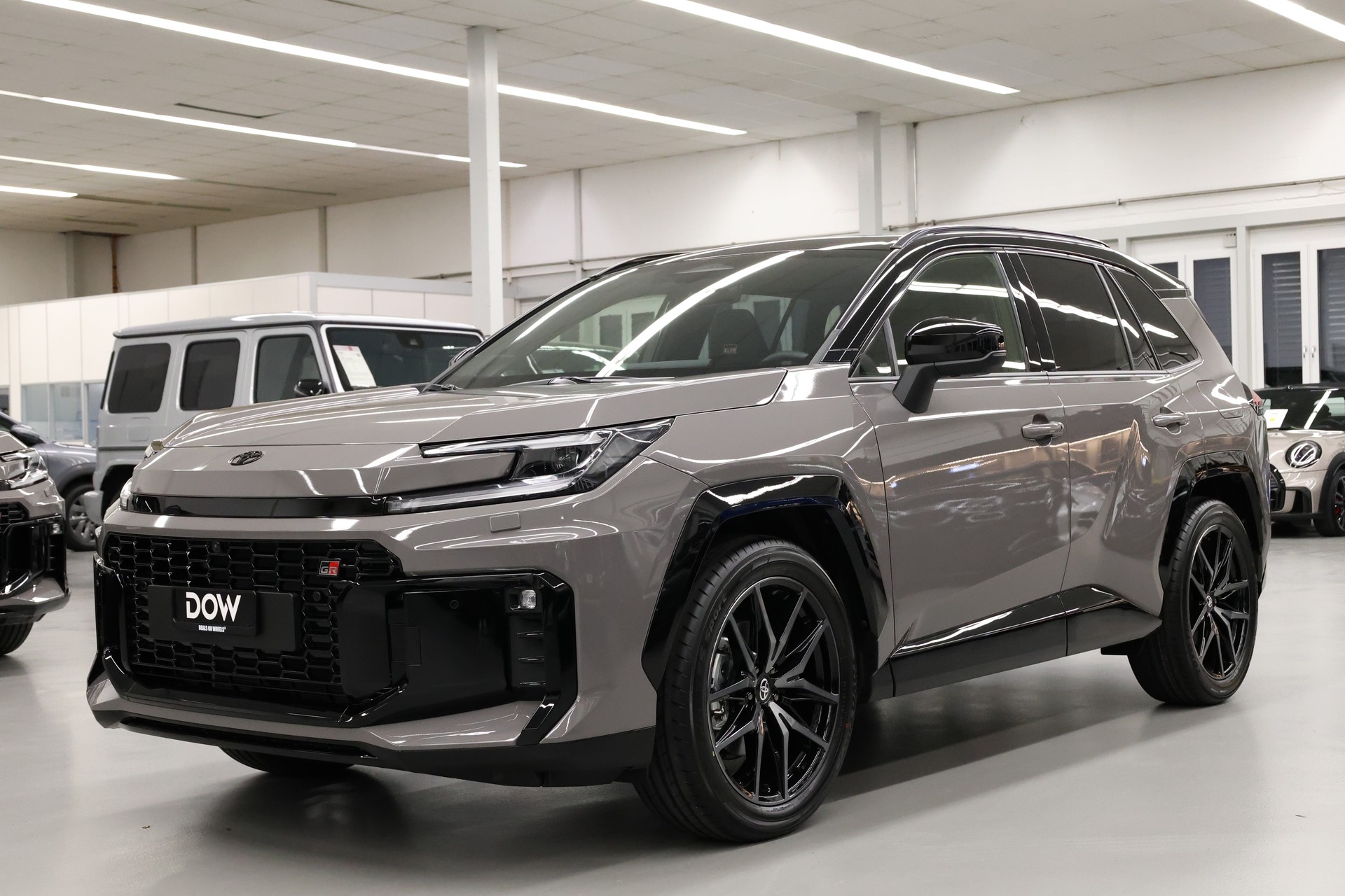 TOYOTA RAV-4 2.5 HSD GR Sport e-CVT AWD-image-2