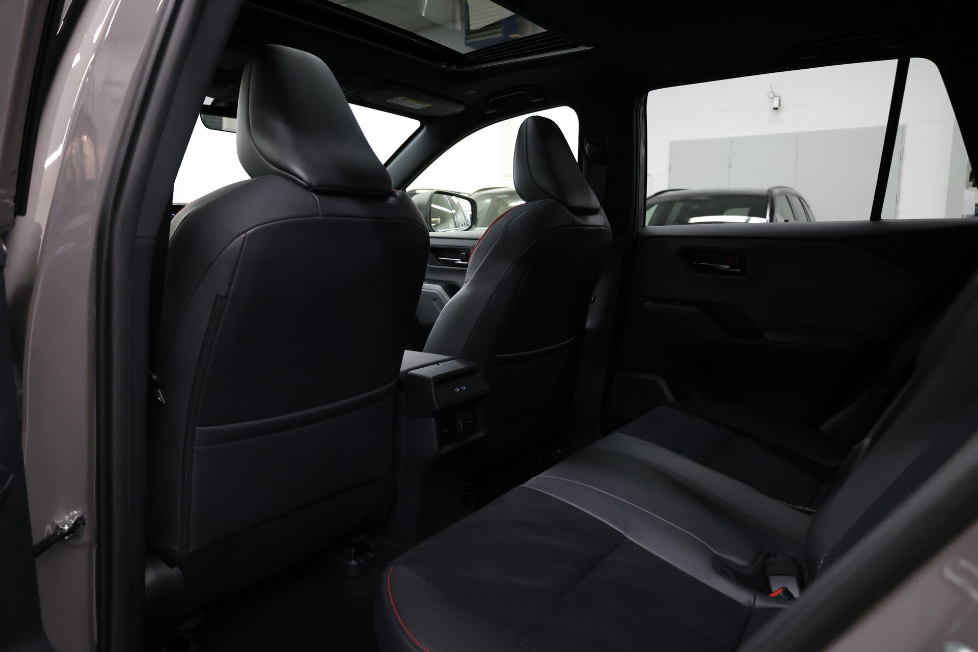 TOYOTA RAV-4 2.5 HSD GR Sport e-CVT AWD-image-41
