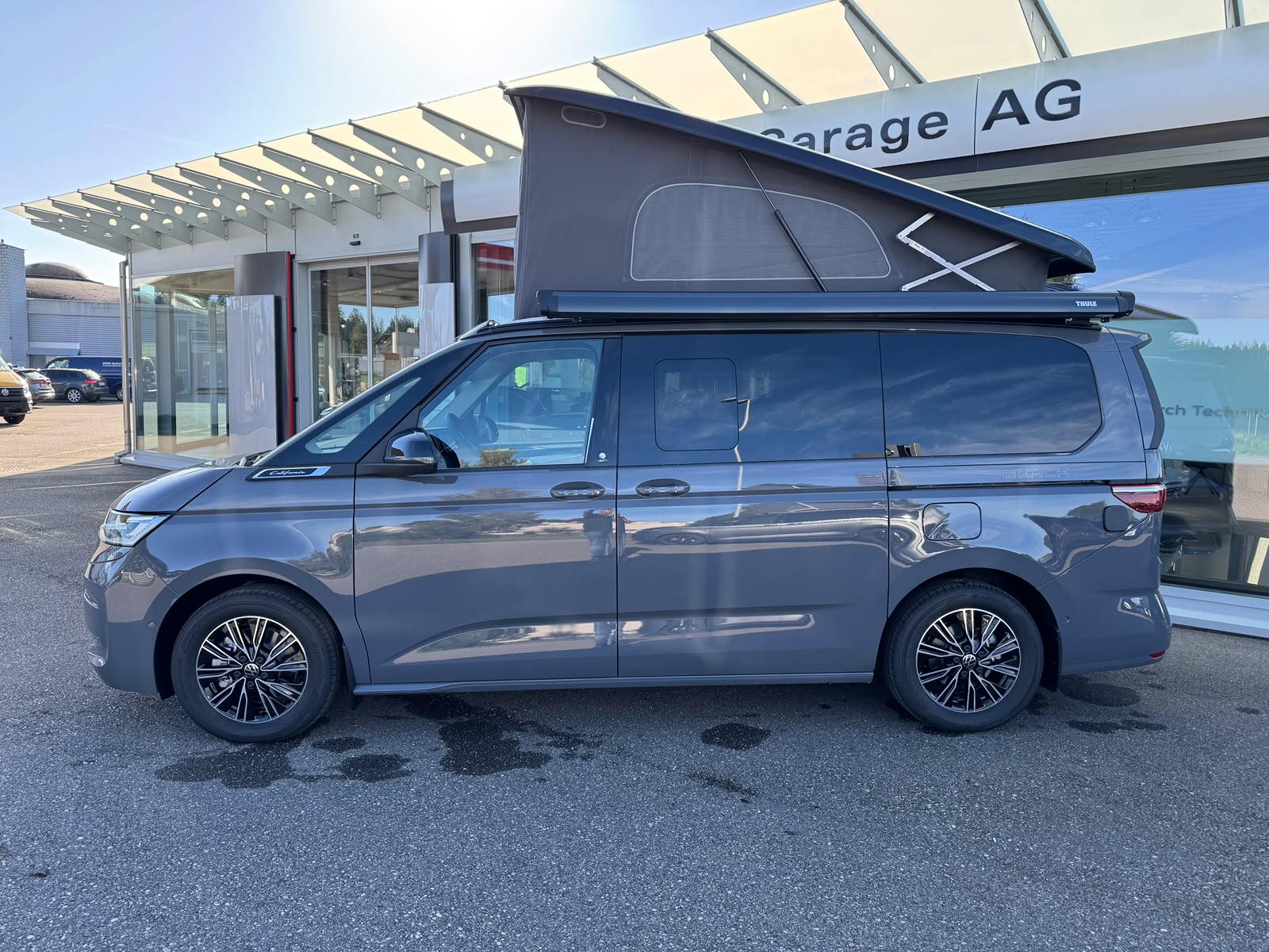 VW California eHybrid Beach Camper Liberty 4Motion / 4x4 mit 5-Sitzplätzen-image-1