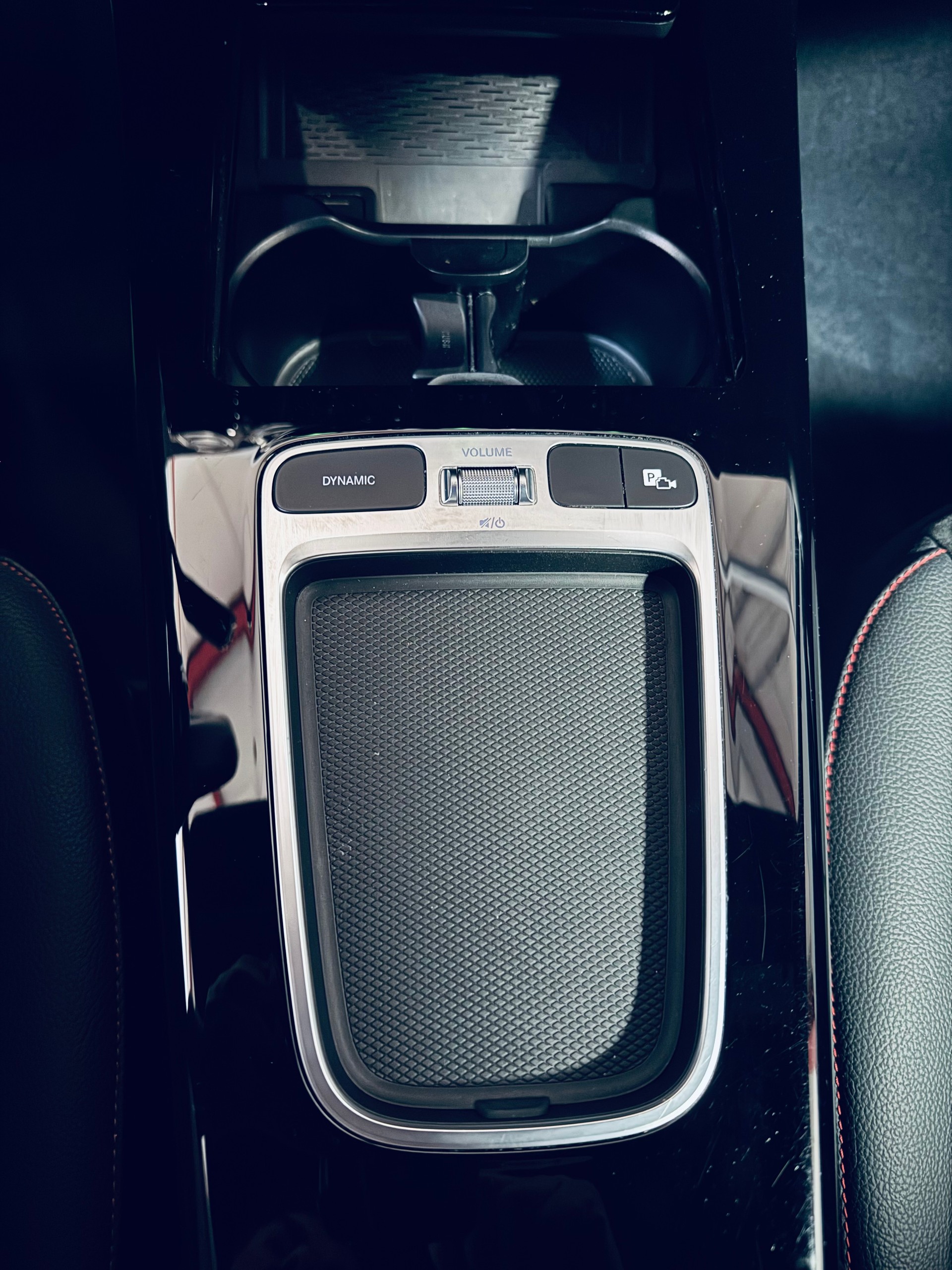 MERCEDES-BENZ A 250 4Matic AMG Line 4Matic 7G-DCT-image-29