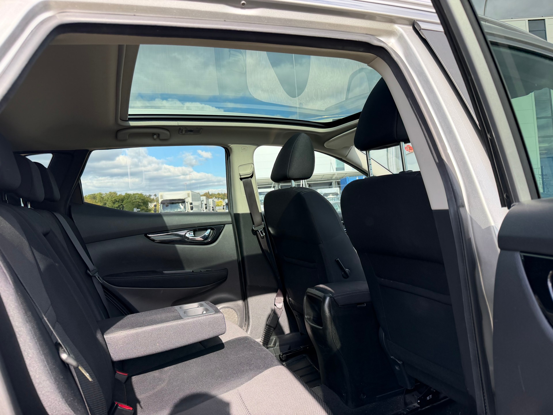 NISSAN Qashqai 1.6 DIG-T 360°-image-25