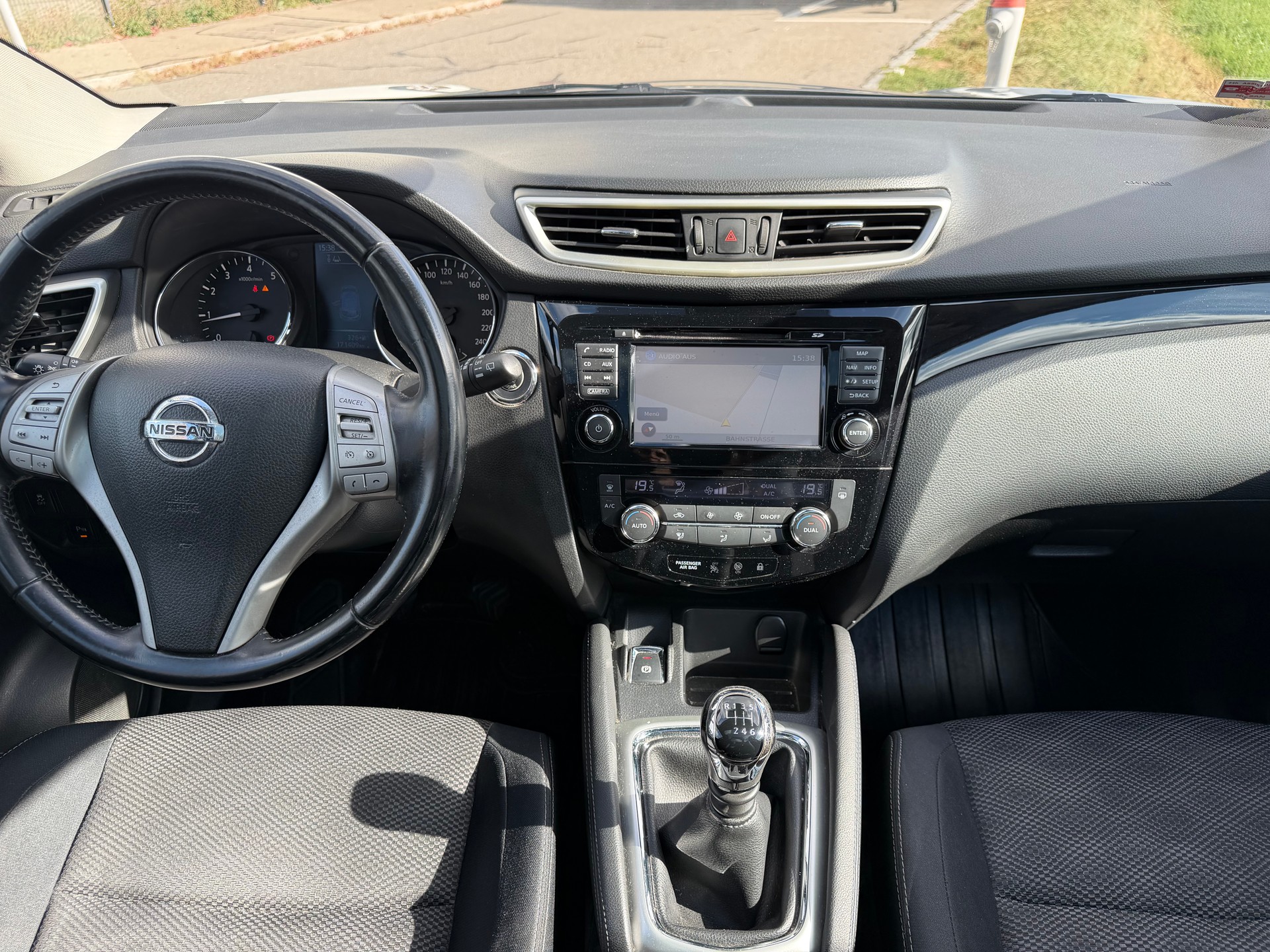 NISSAN Qashqai 1.6 DIG-T 360°-image-15