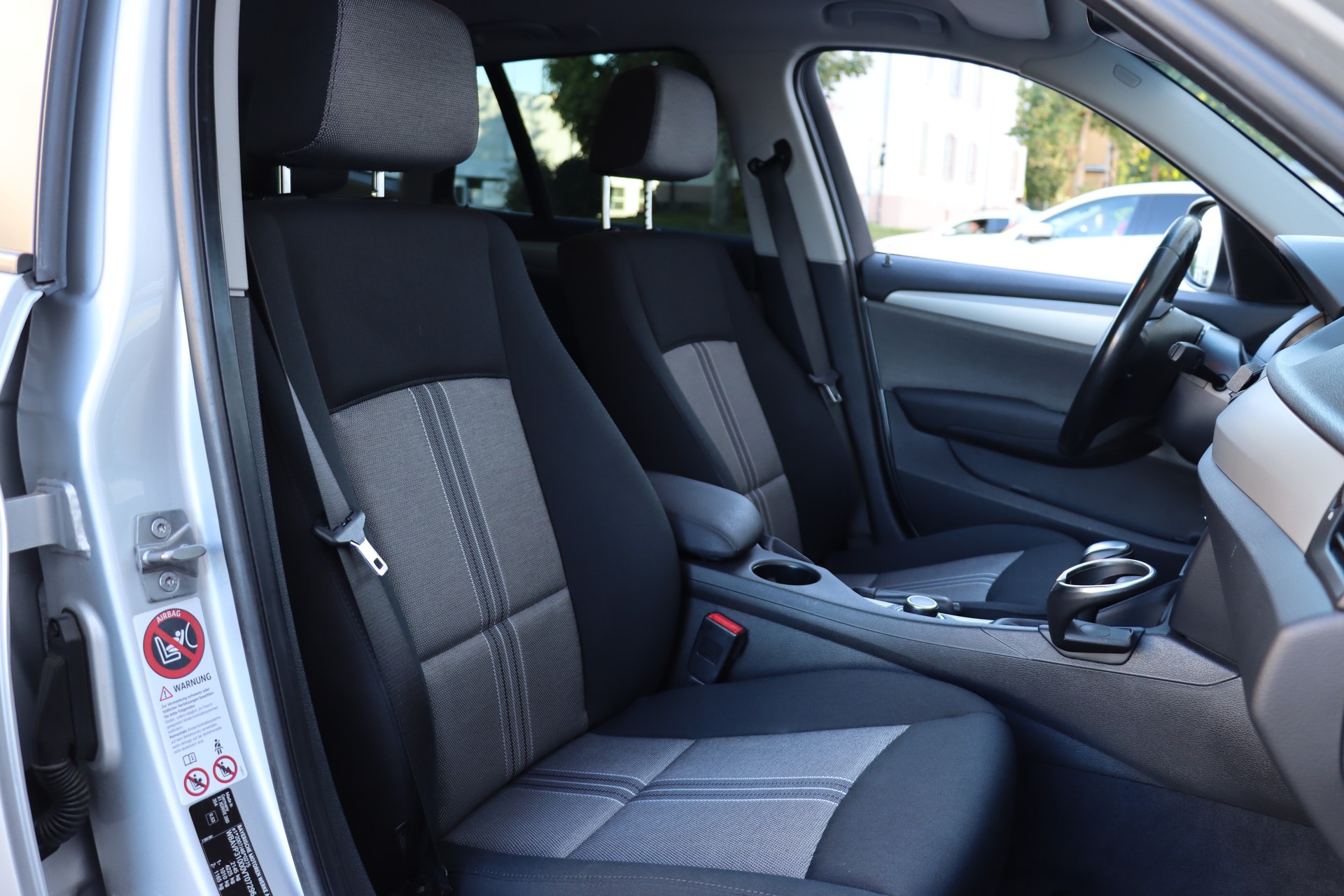 BMW X1 xDrive 20d Steptronic-image-5