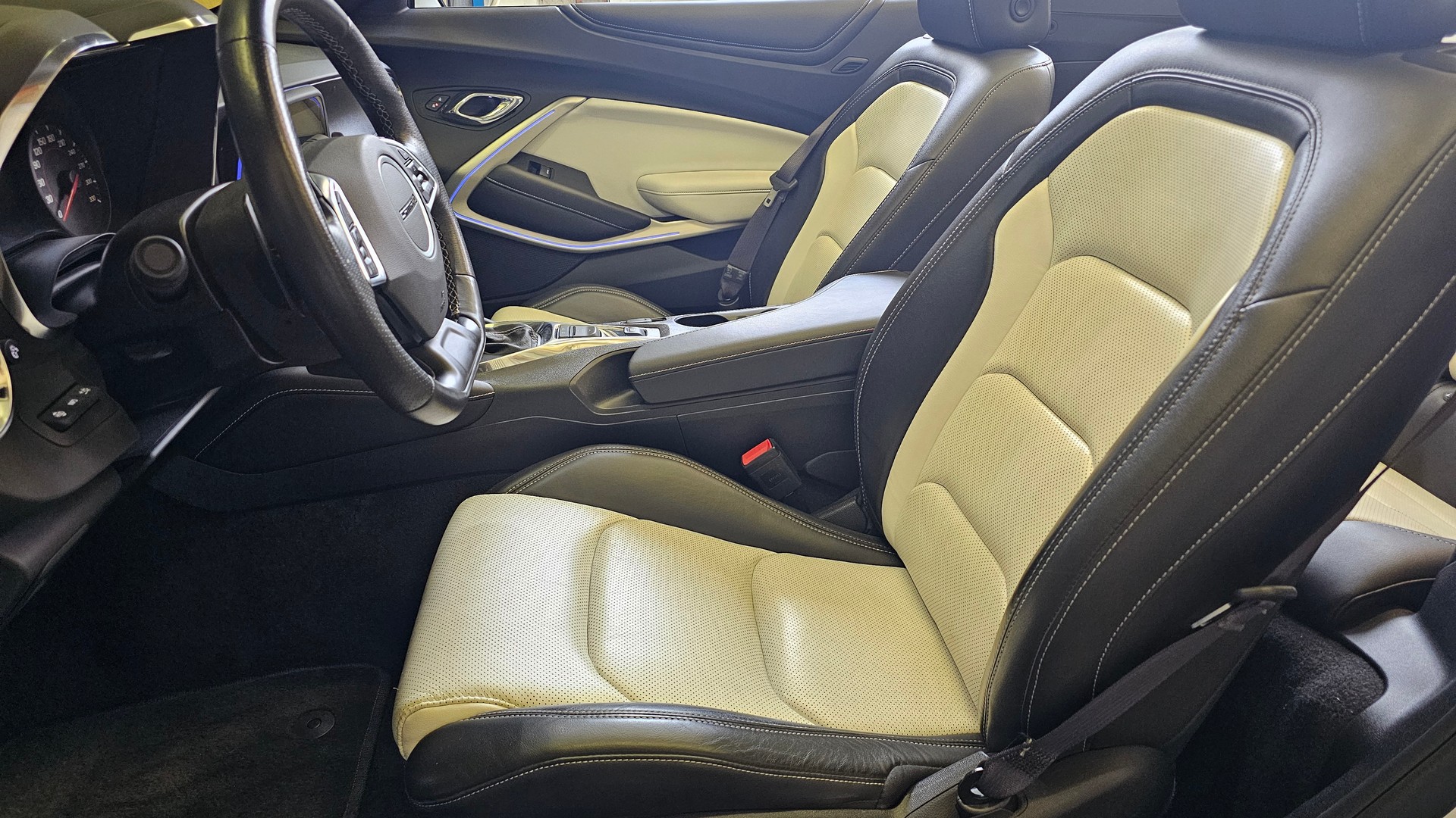 CHEVROLET Camaro 6.2 Convertible Automatic-image-7