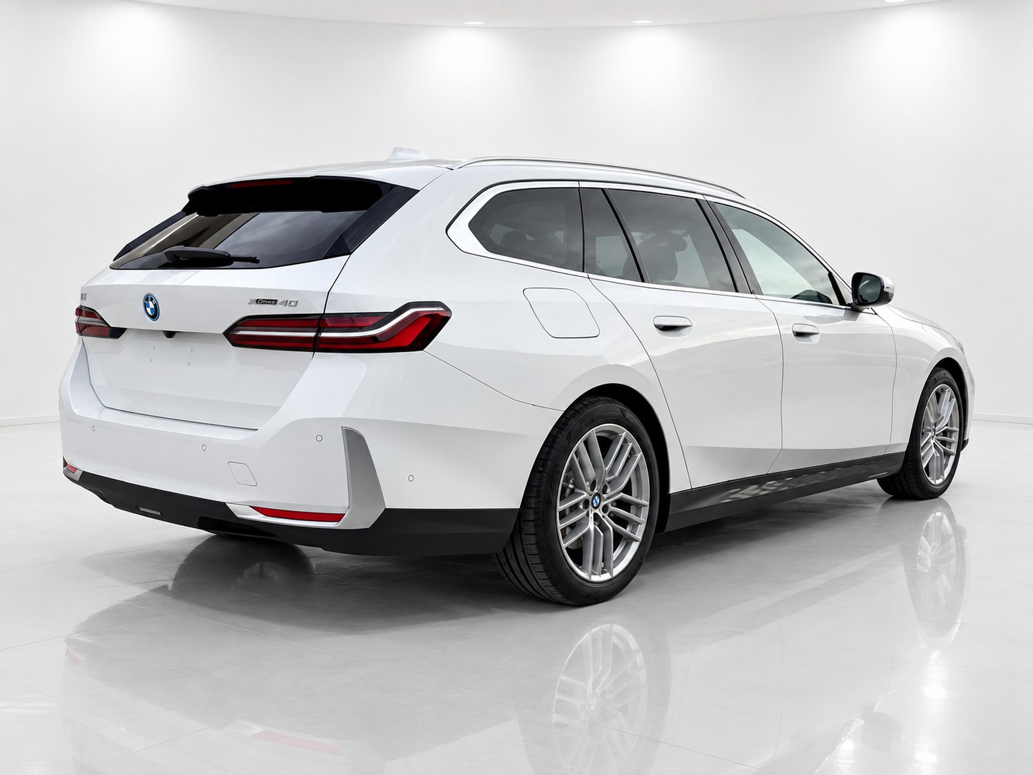 BMW I5 xDrive40-image-2