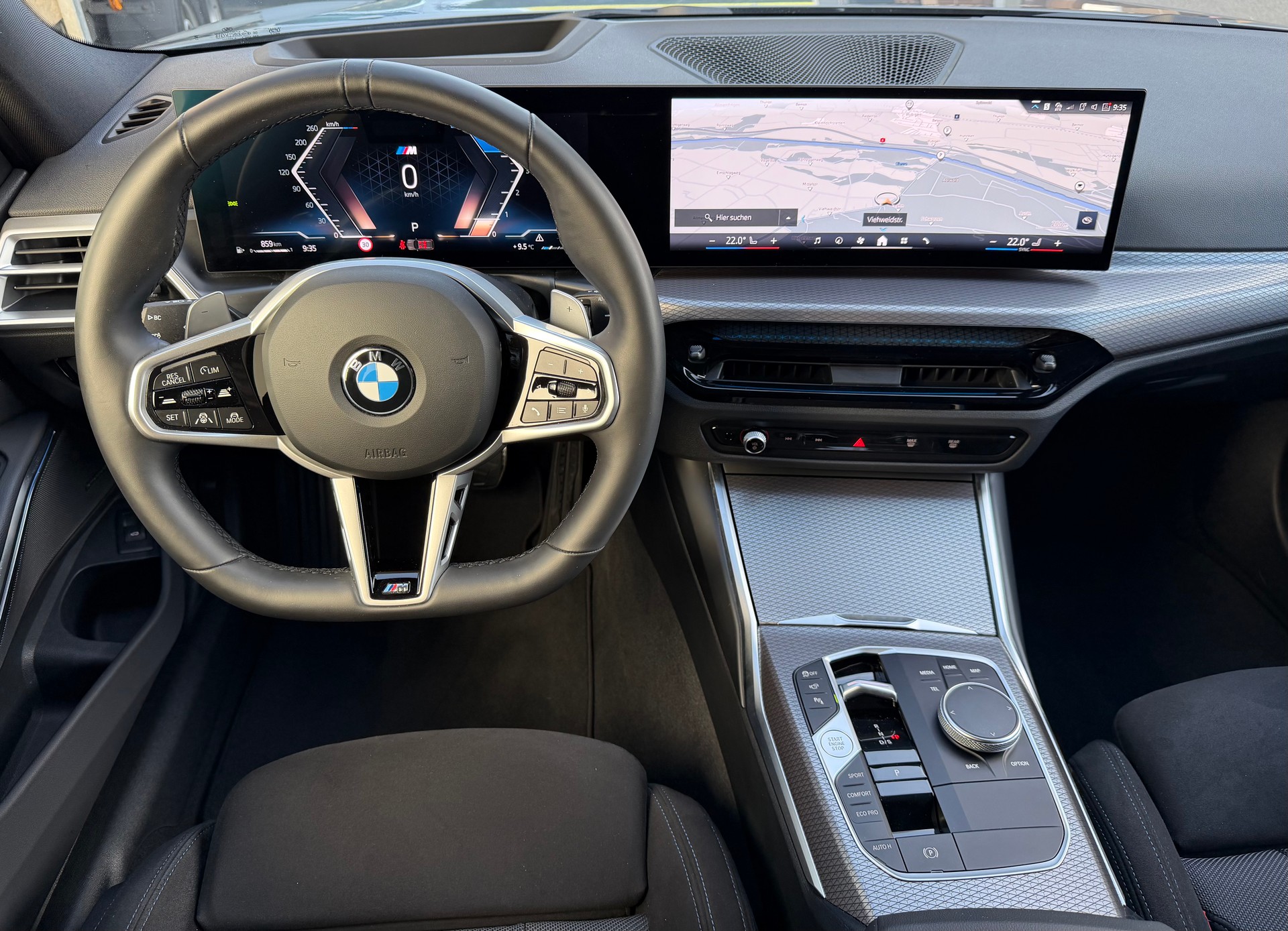 BMW 320d xDrive 48V Touring Steptronic M Sport-image-19