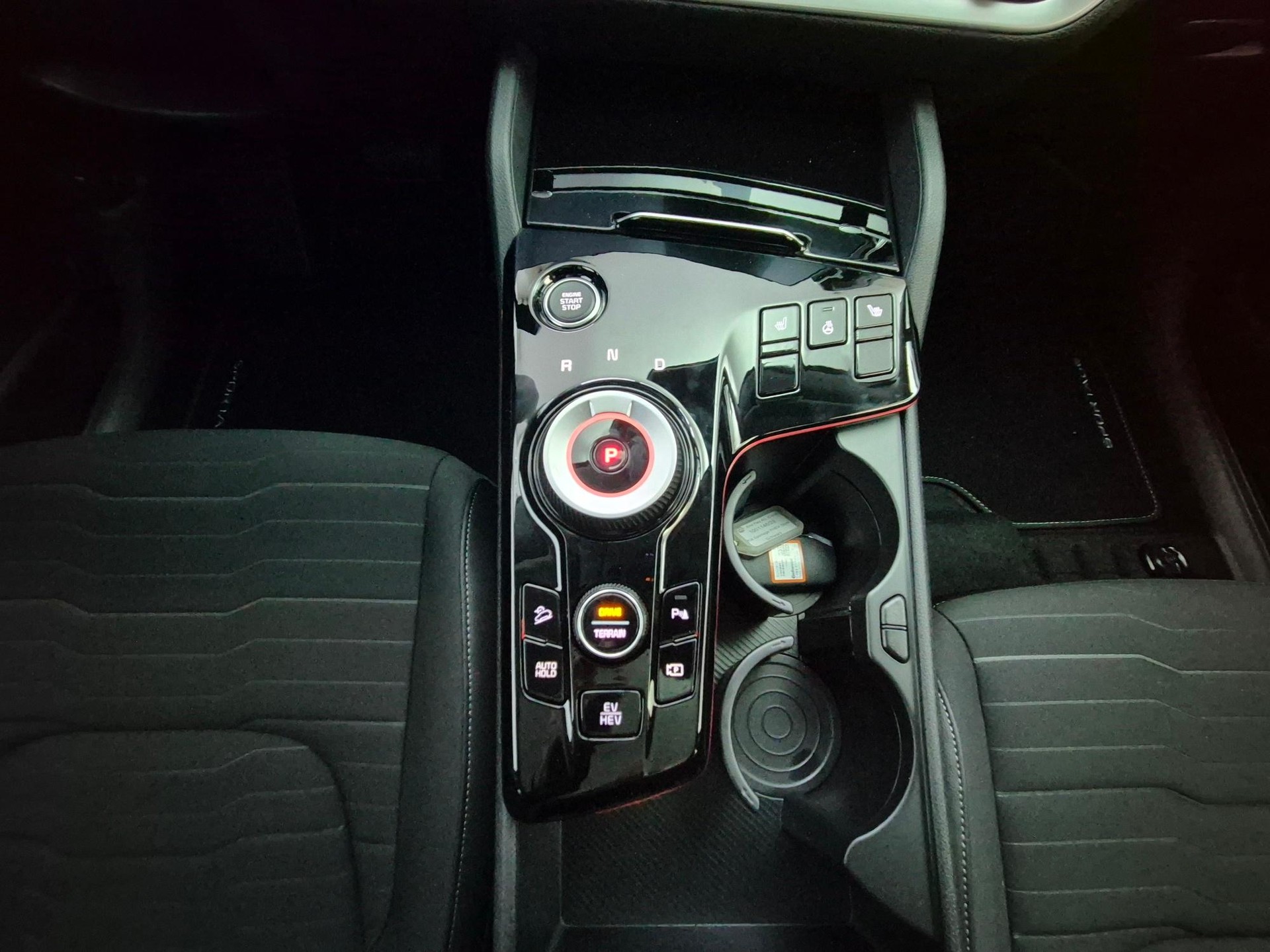 KIA Sportage 1.6 T-GDi PHEV Style-image-7