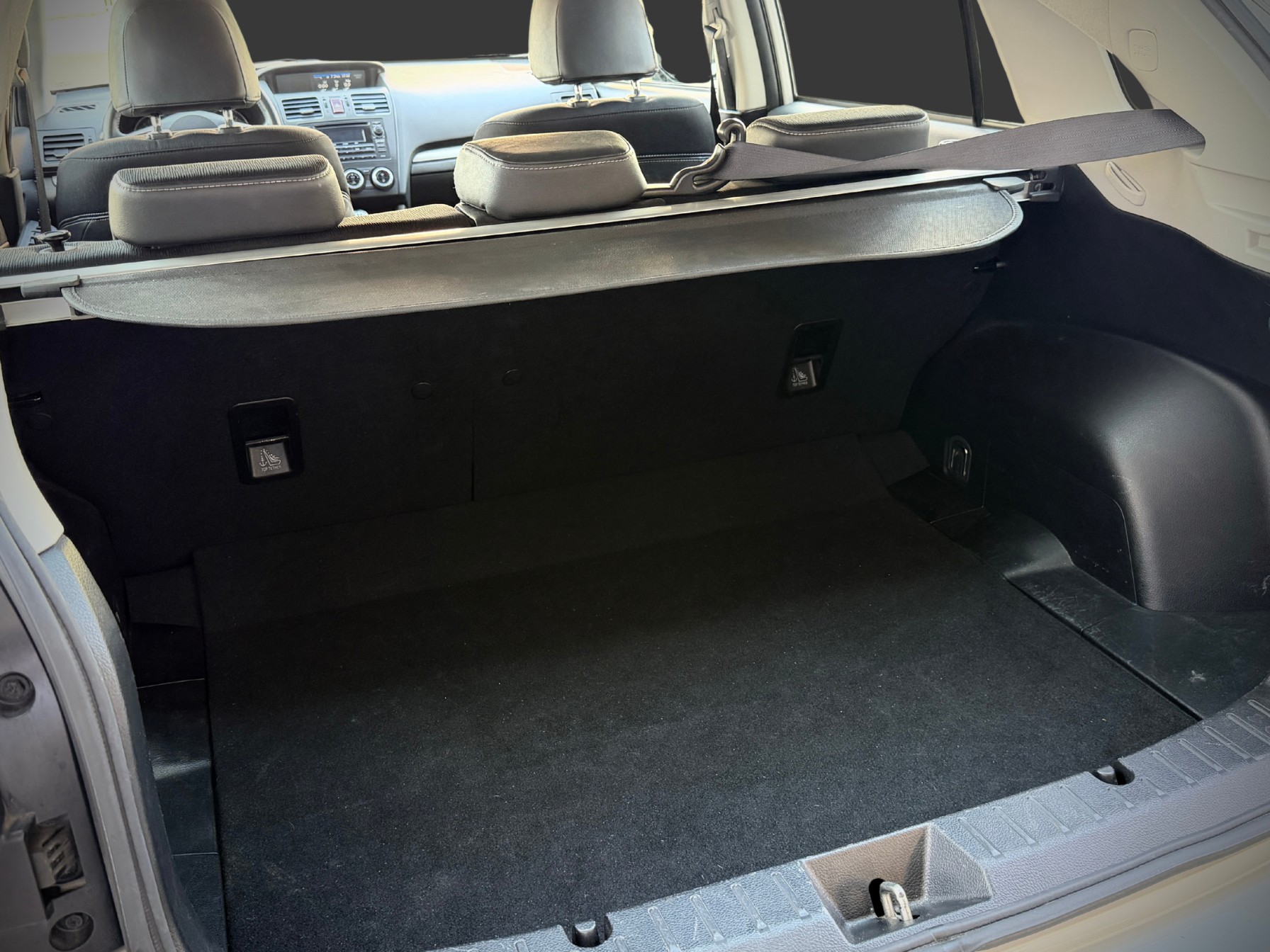 SUBARU Impreza 1.6 Swiss two-image-26