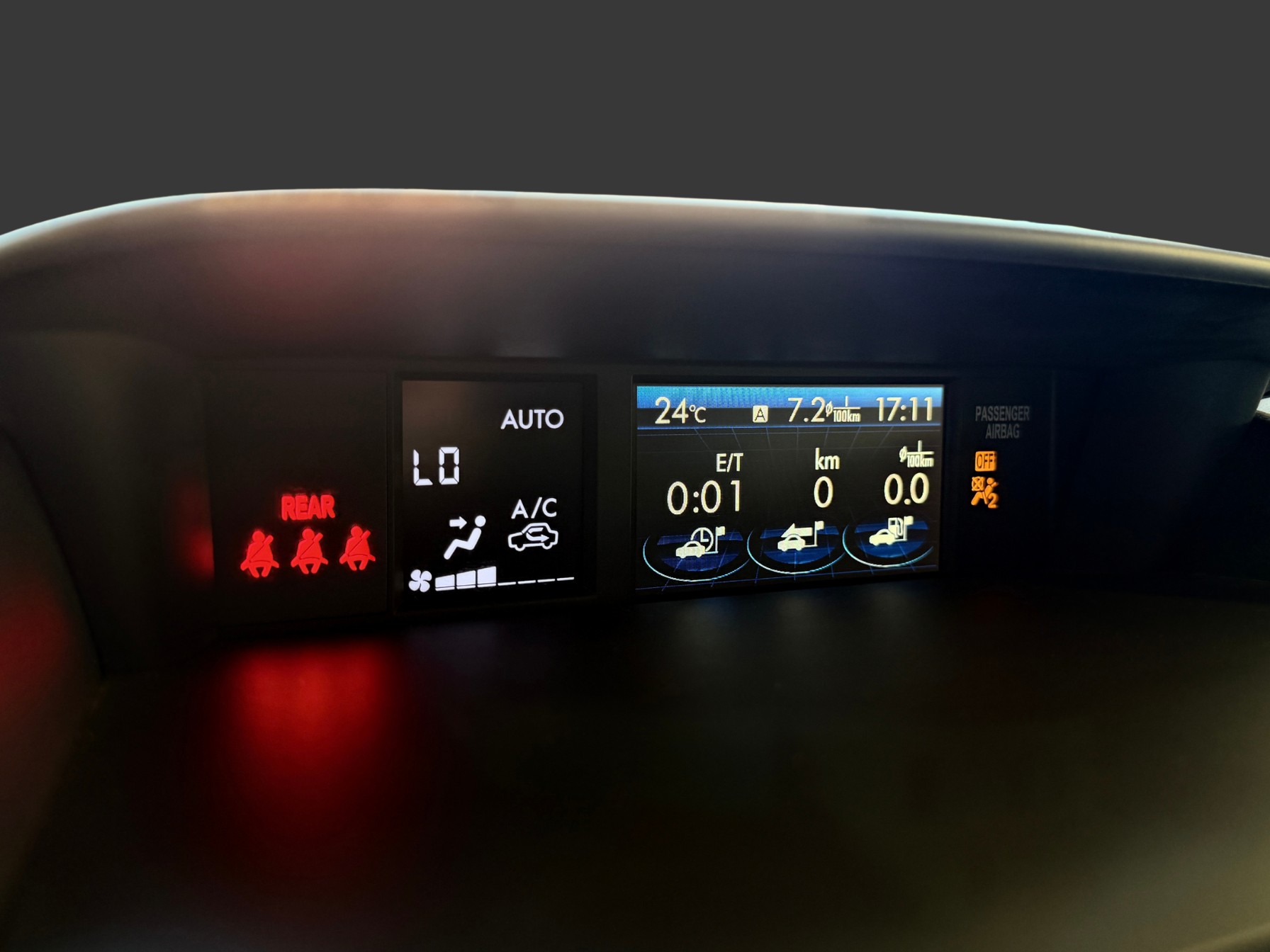 SUBARU Impreza 1.6 Swiss two-image-23