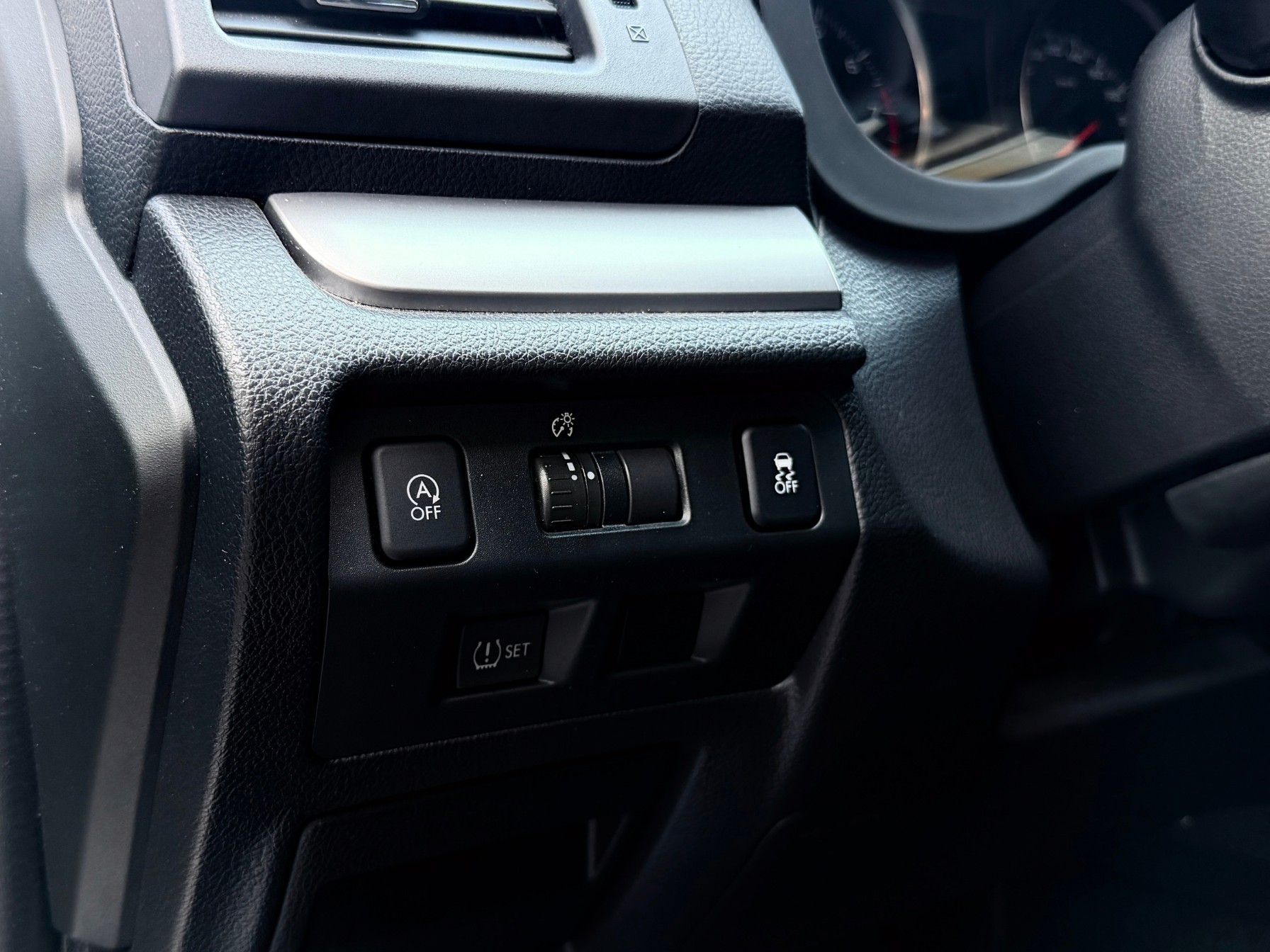 SUBARU Impreza 1.6 Swiss two-image-19