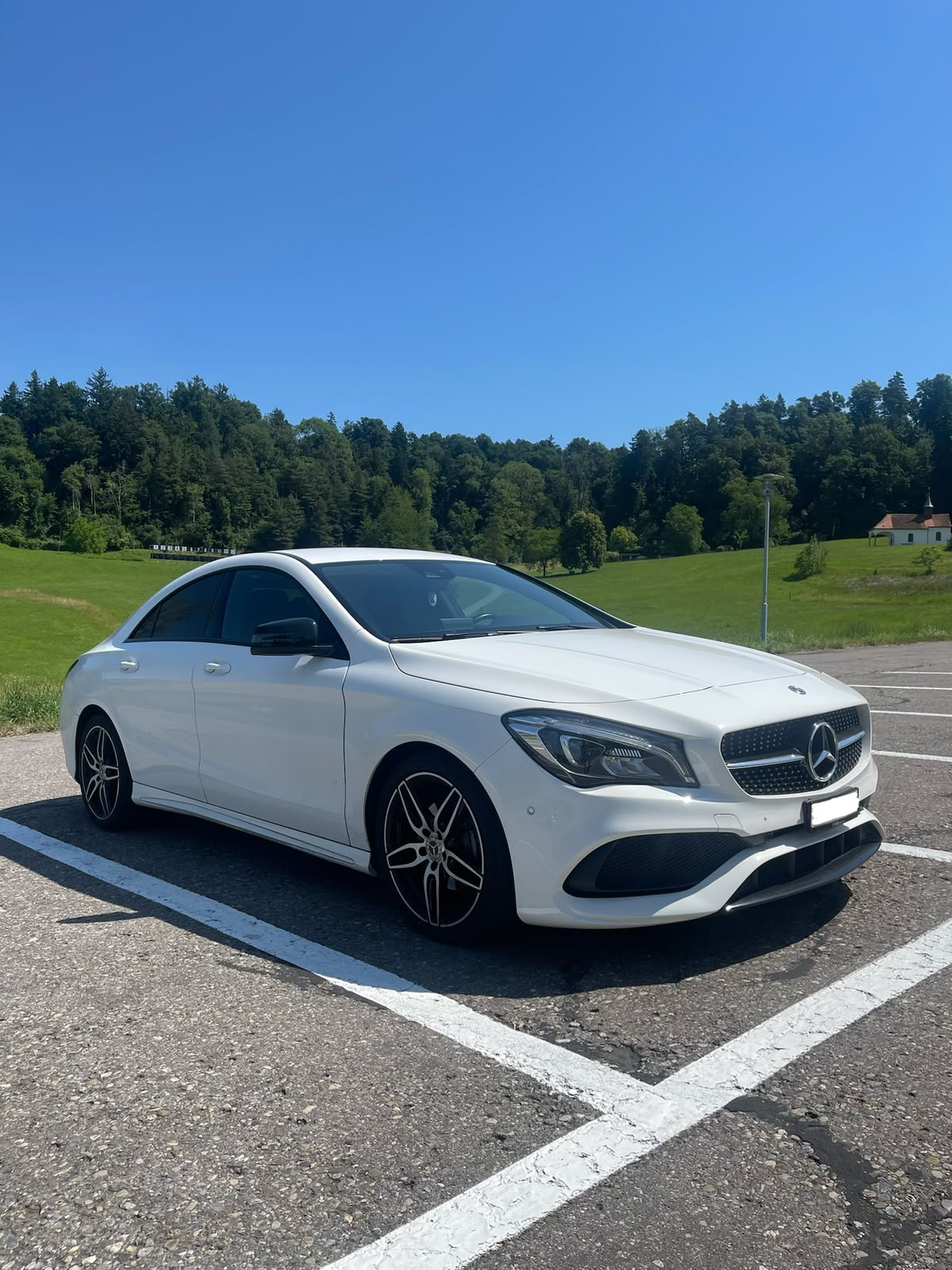MERCEDES-BENZ CLA 200 AMG Line-image-0
