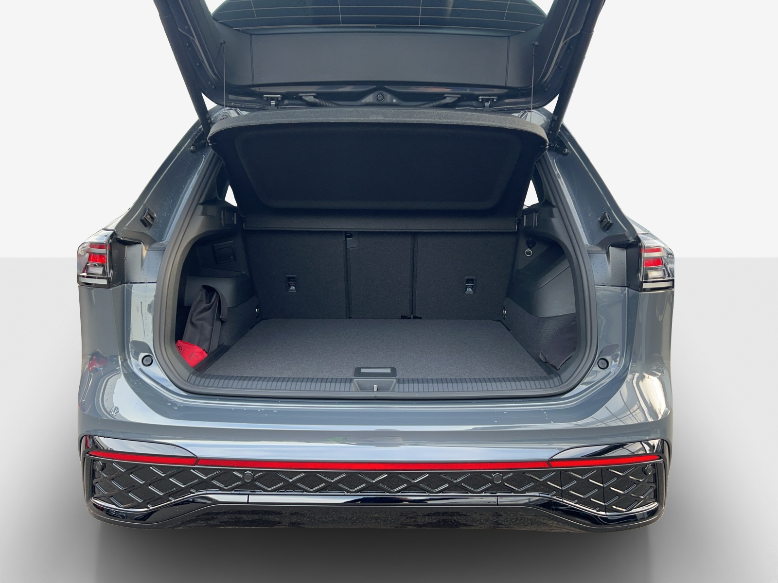 VW Tiguan 2.0 TSI DSG R-Line 4Motion-image-12