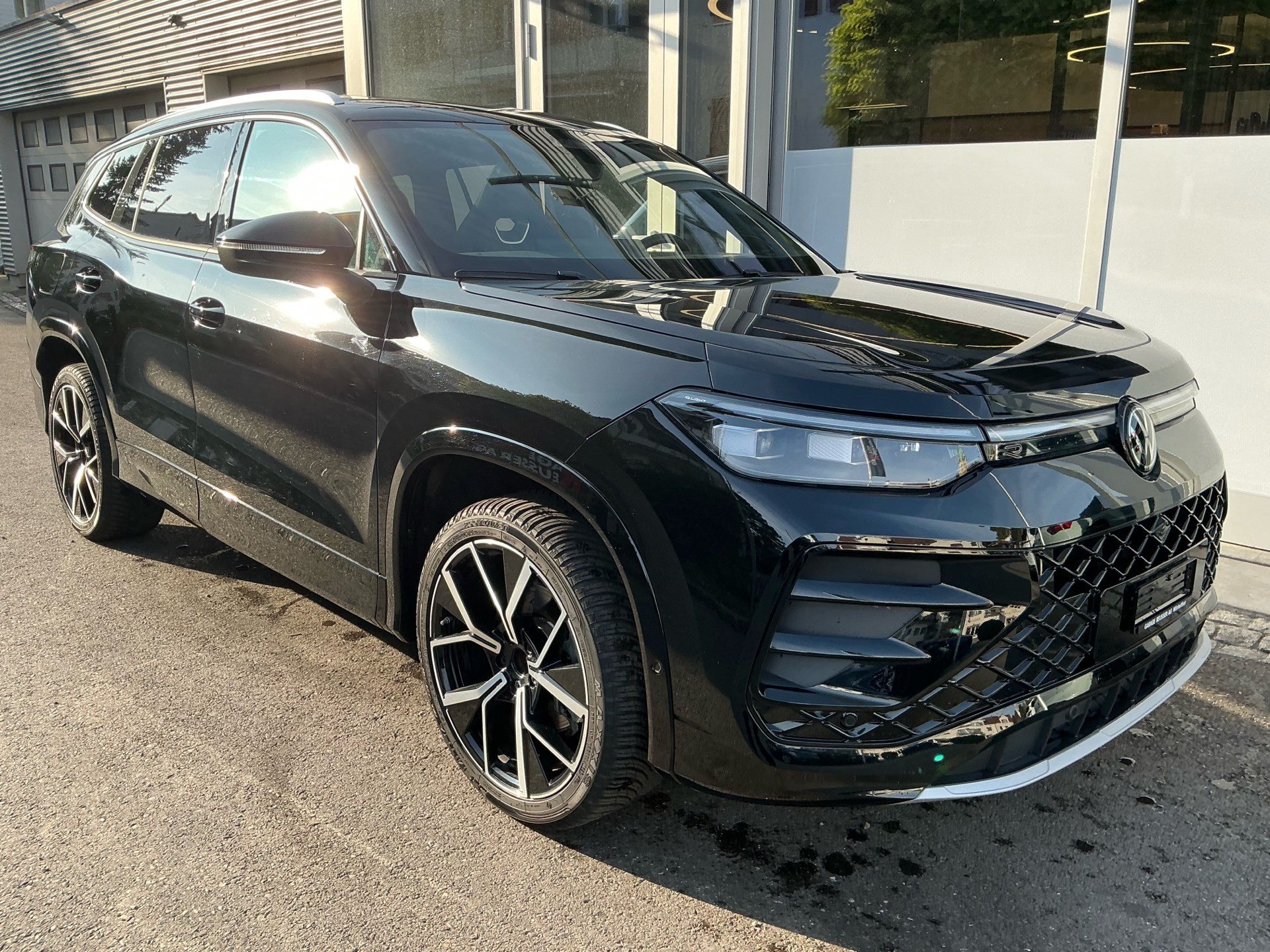 VW Tayron 2.0 TDI 142 kW 4Motion R-Line ***360° KAMERA & ANHÄNGERKUPPLUNG ***-showroom-element-2
