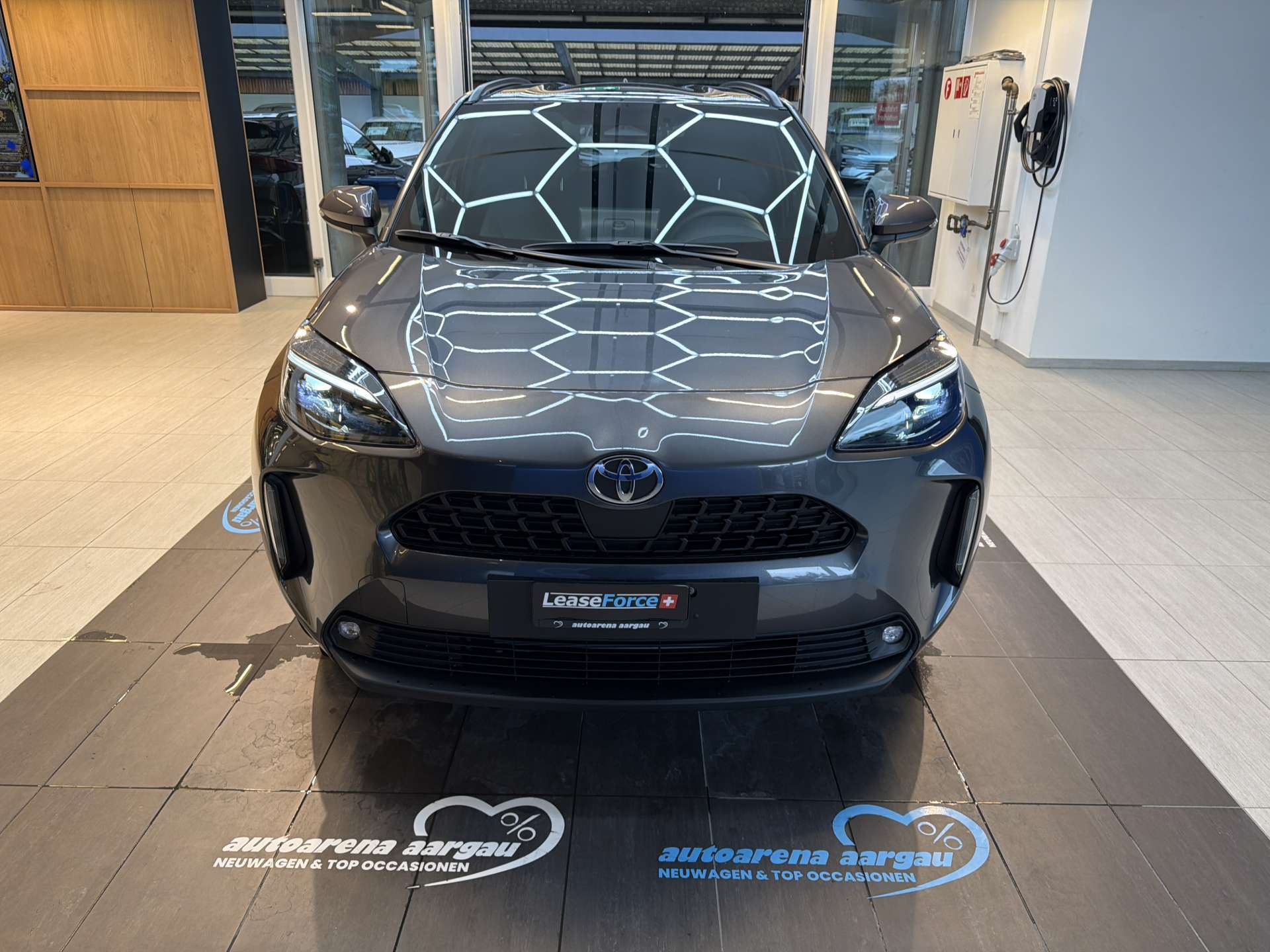 TOYOTA Yaris Cross 1.5 Comfort e-CVT Automat-image-10