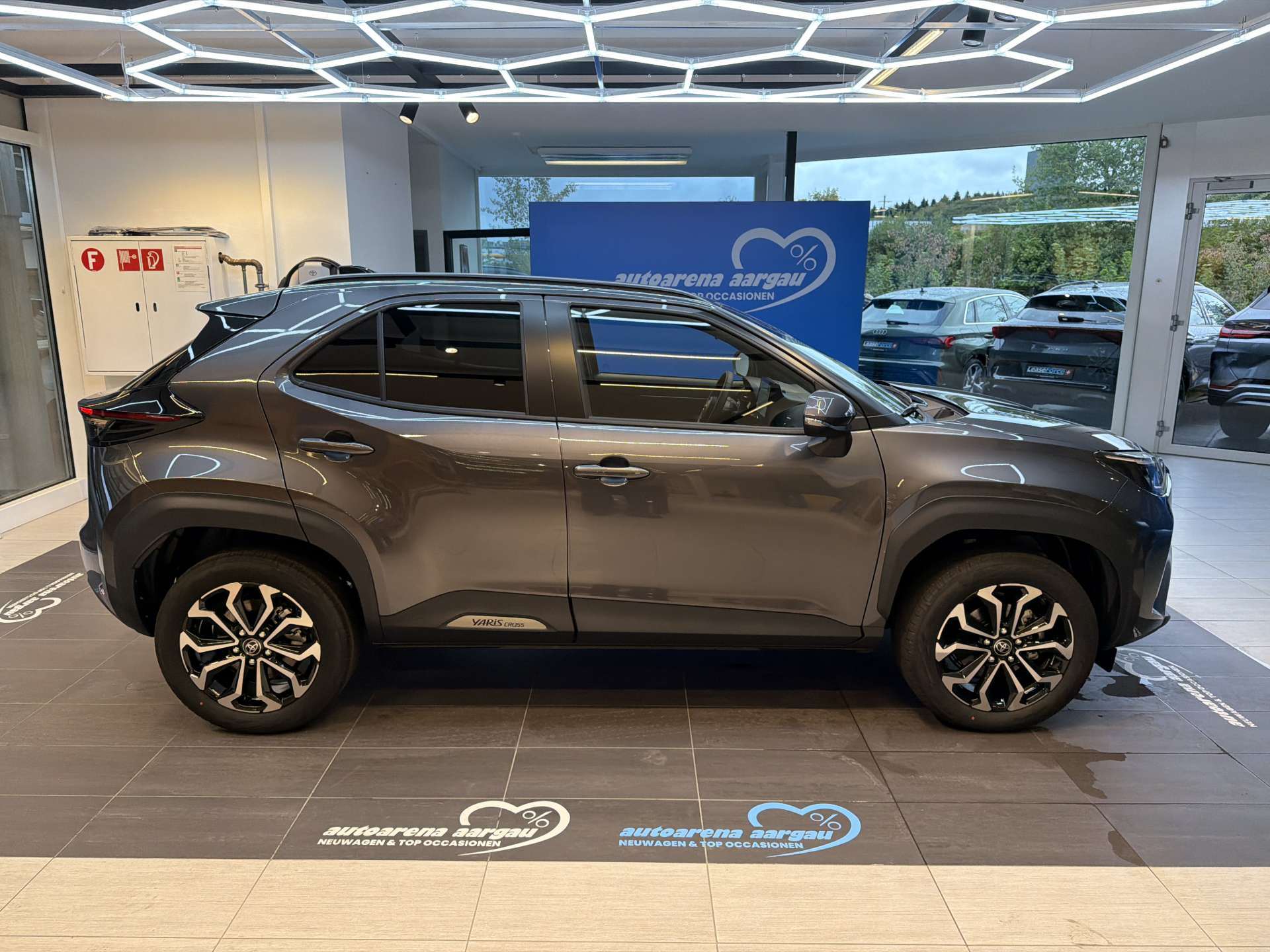 TOYOTA Yaris Cross 1.5 Comfort e-CVT Automat-image-11