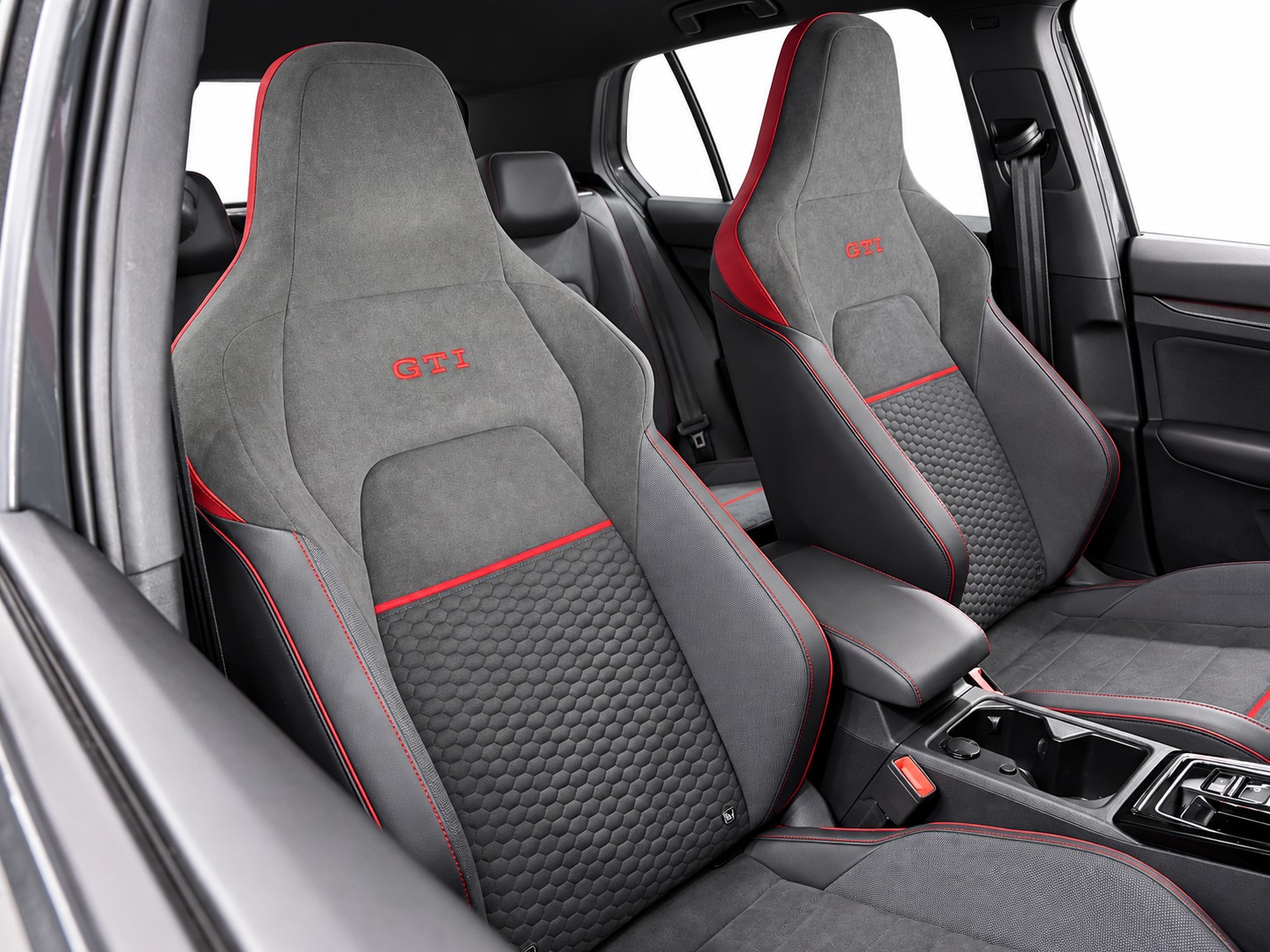 VW Golf 2.0 TSI GTI Clubsport DSG * Uranograu * AKRAPOVIC *-image-11