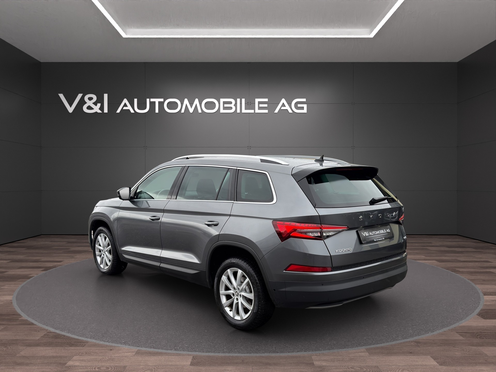 SKODA Kodiaq 2.0 TDI CR Style 4x4 DSG-showroom-element-3