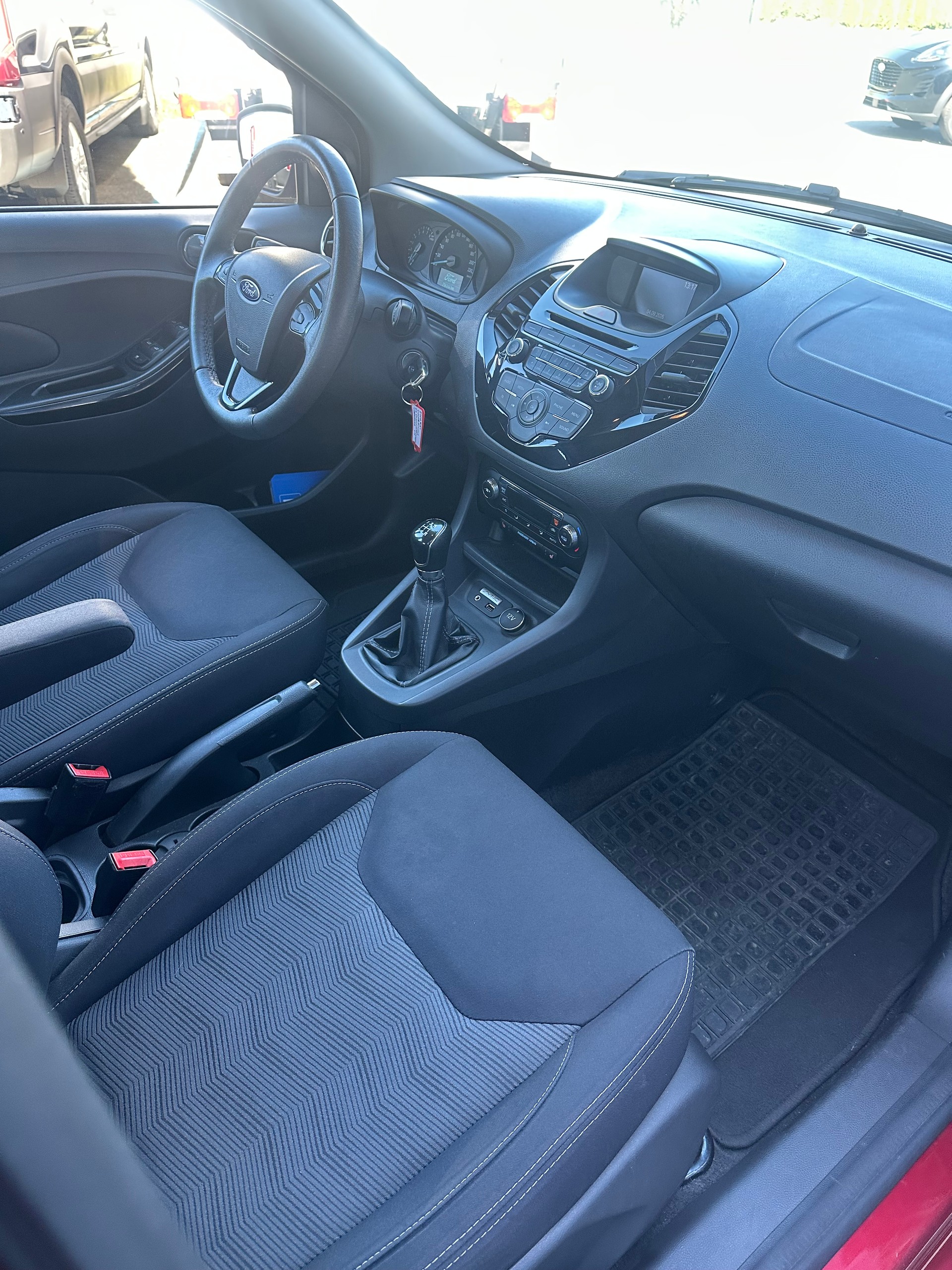 FORD Ka+ 1.2 Ti-VCT 85 Cool&Sound-image-12