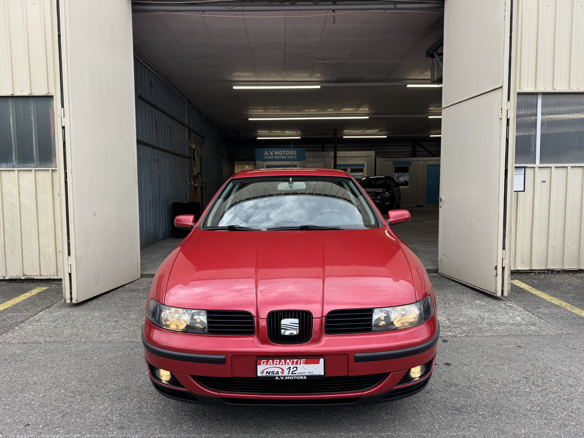 SEAT Leon 1.8 T Top Sport-showroom-element-2