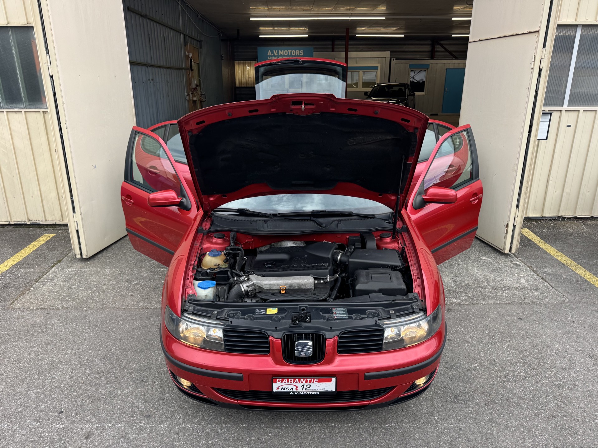 SEAT Leon 1.8 T Top Sport-image-13