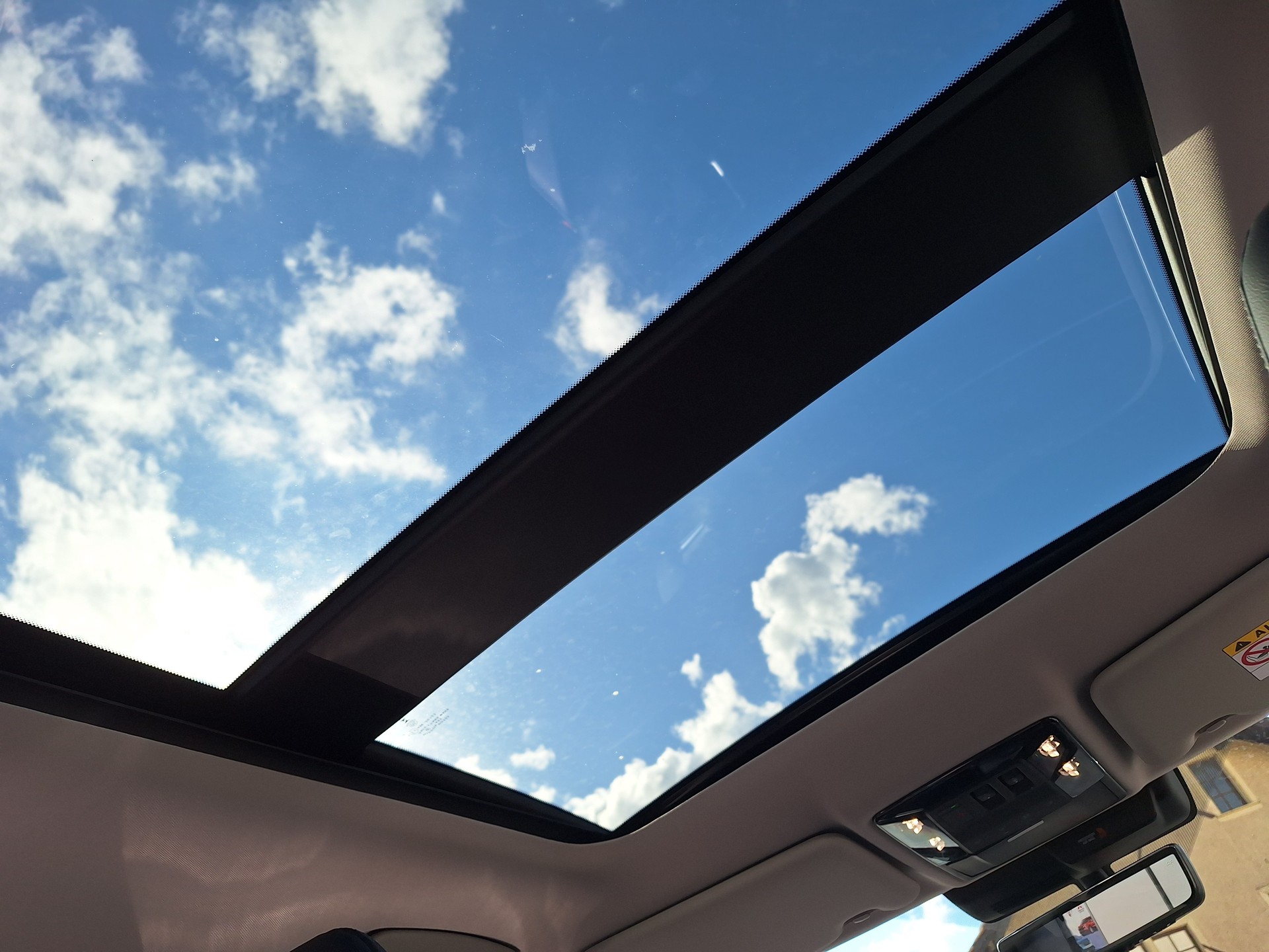 MITSUBISHI Outlander PHEV Instyle KMU Helvetia-image-8