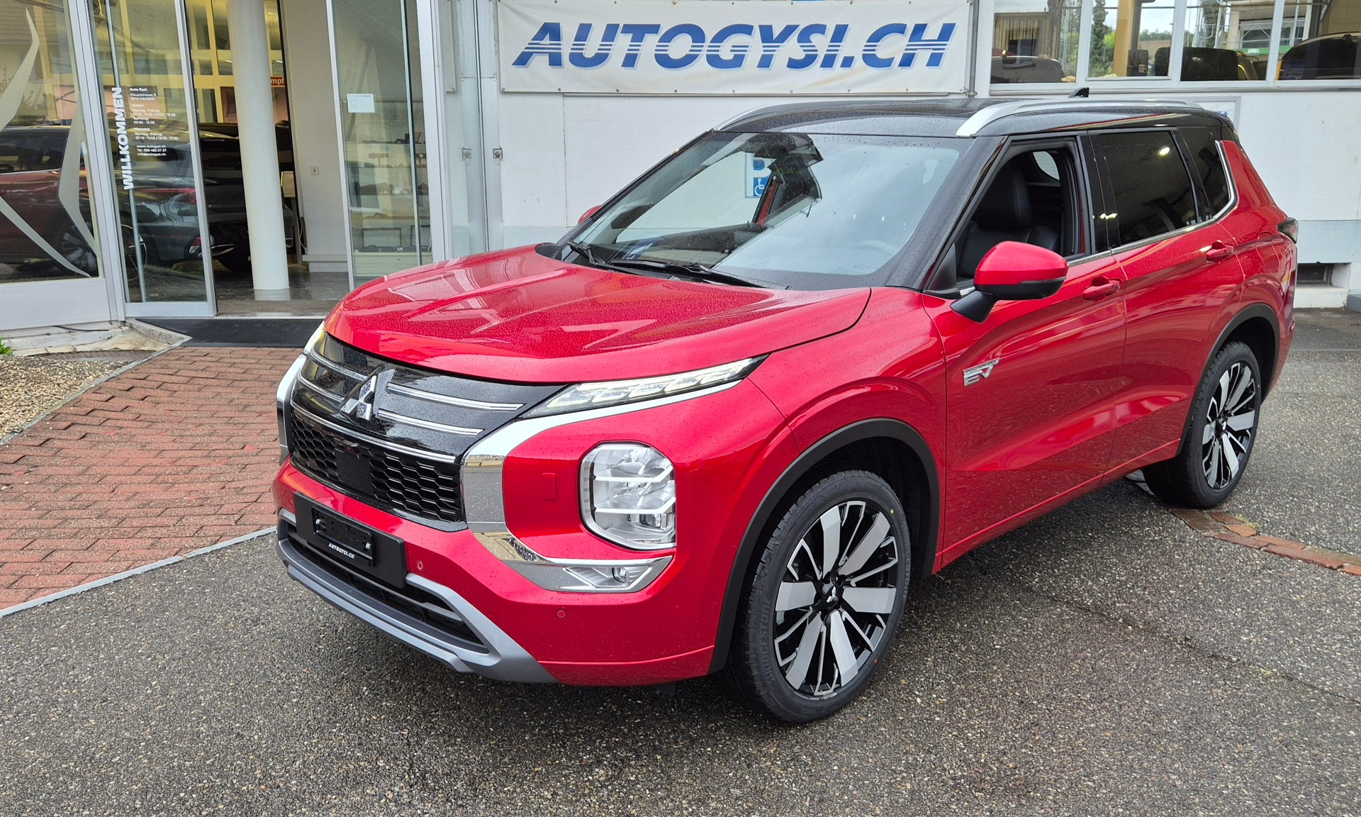 MITSUBISHI Outlander PHEV Instyle KMU Helvetia-image-13