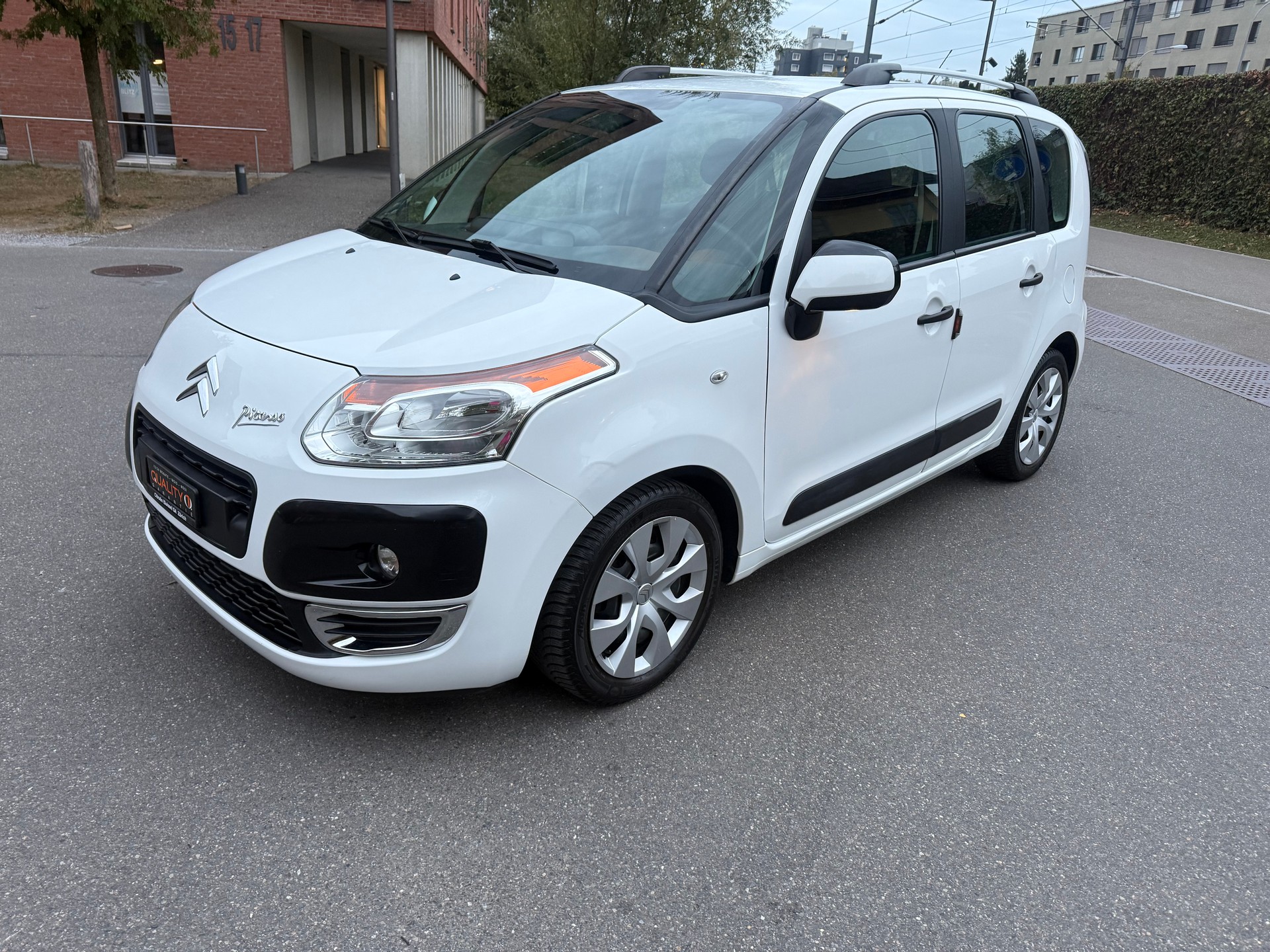 CITROEN C3 Picasso 1.6 HDi Exclusive-image-0