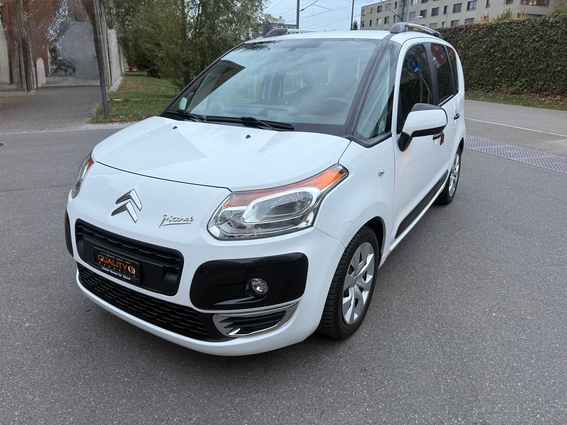 CITROEN C3 Picasso 1.6 HDi Exclusive-image-1